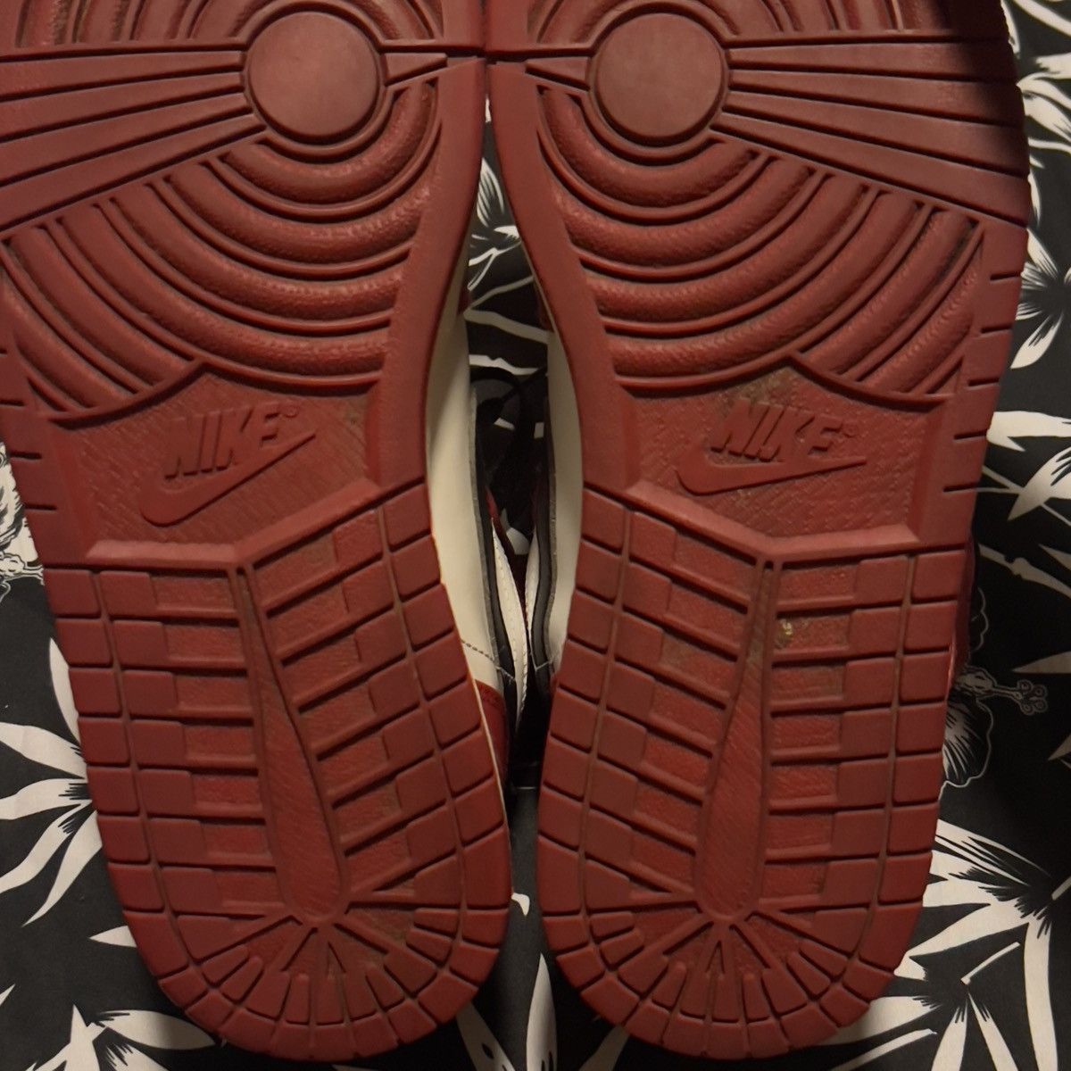 Jordan Brand Jordan 1 Retro “Chicago” (2013) Size US 11.5 / EU 44-45 - 5 Thumbnail