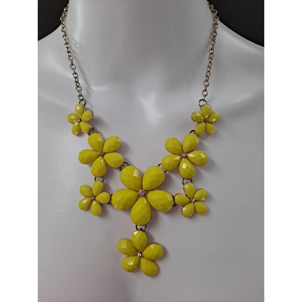 Other Vintage Retro Mod Yellow Flowers Necklace Size ONE SIZE - 1 Thumbnail