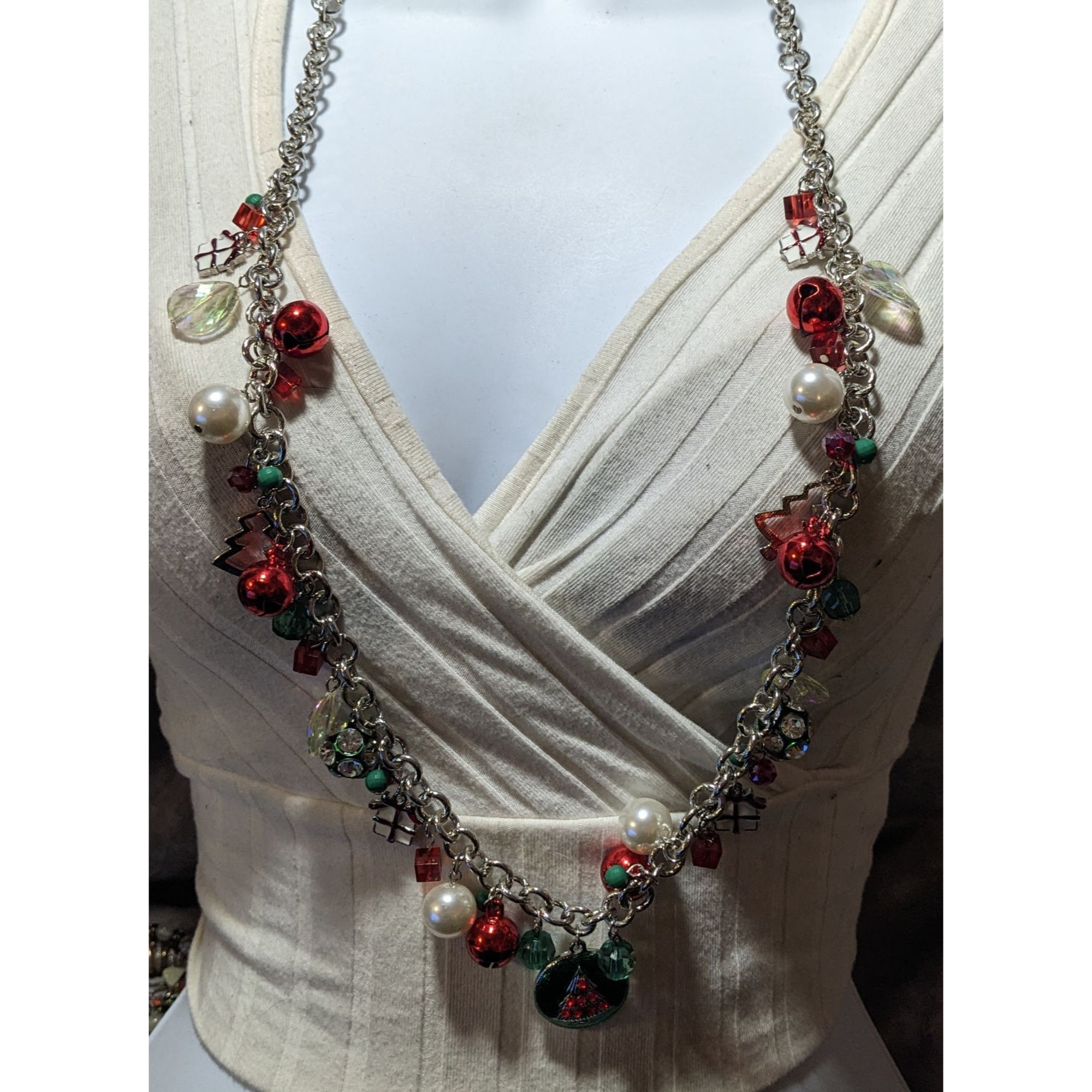 Other Vintage Christmas Holiday Charm Necklace Size ONE SIZE - 5 Thumbnail
