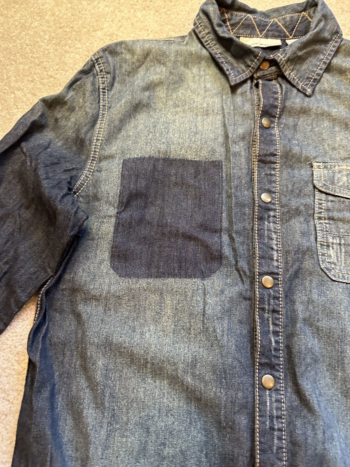DKNY DKNY vintage distressed denim shirt Size US M / EU 48-50 / 2 - 5 Thumbnail