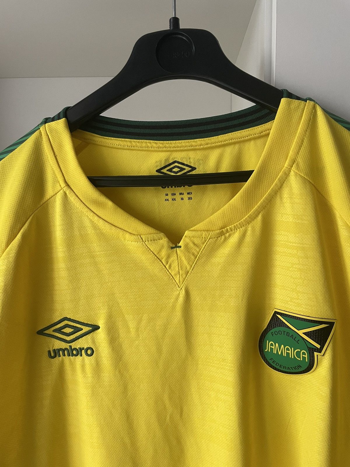 Umbro Umbro Jamaica 2021/2022 Reggae Boyz Soccer Jersey Bob Marley Size US XXL / EU 58 / 5 - 6 Thumbnail