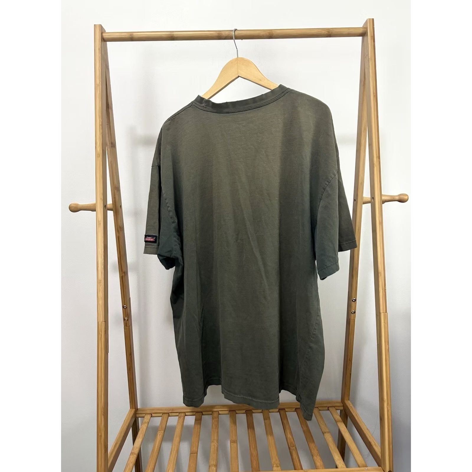 Dickies Dickies T-Shirt Shirt Men 3XL Green VTG Gradient Sun Faded Worn Work WIP Pocket Front Mens Size US XXL / EU 58 / 5 - 2 Thumbnail