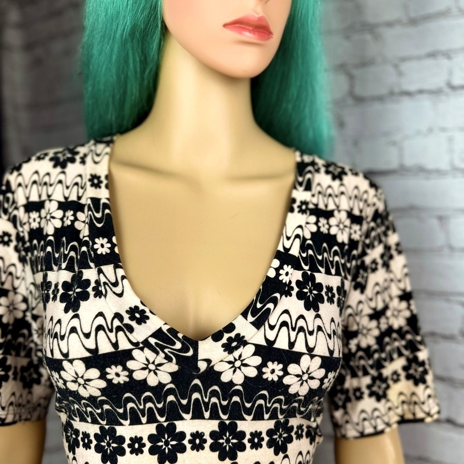 Free People Free People V With It Printed Bodysuit Pink Black Floral - L Size L / US 10 / IT 46 - 4 Thumbnail