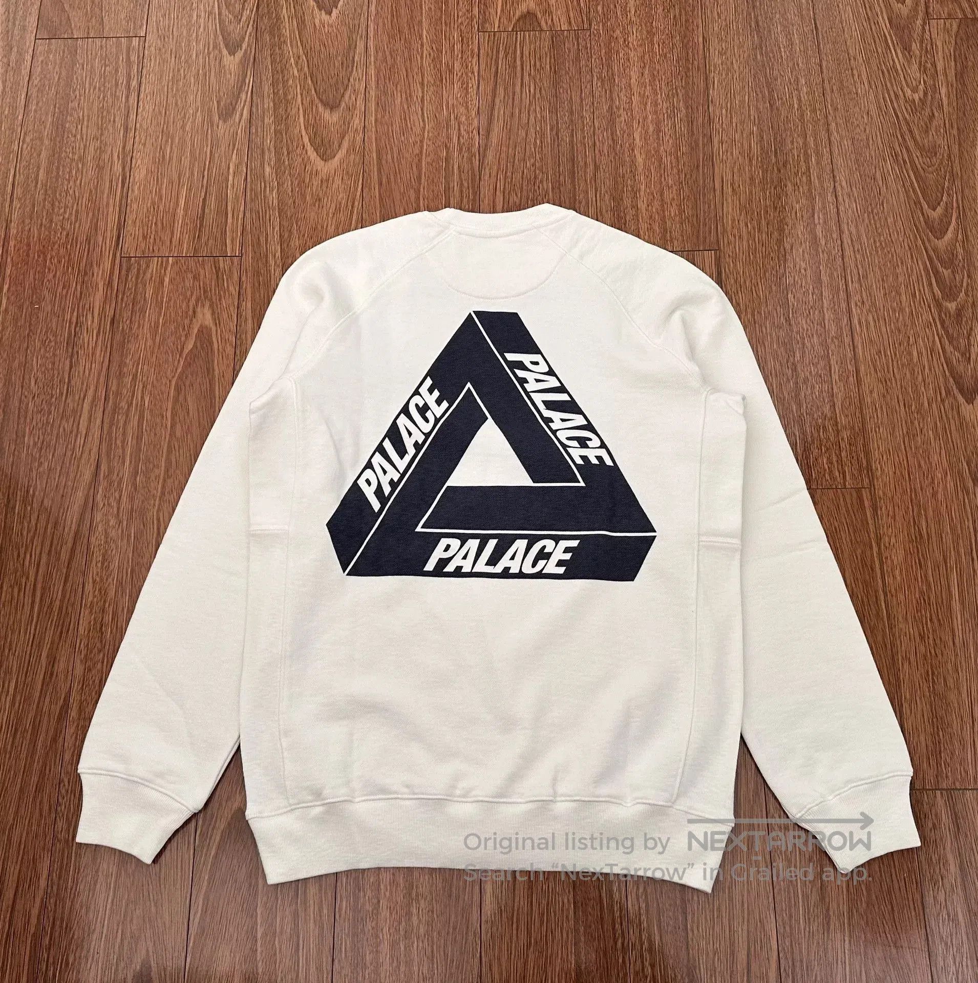 Palace palace logo. Size US S / EU 44-46 / 1 - 2 Thumbnail