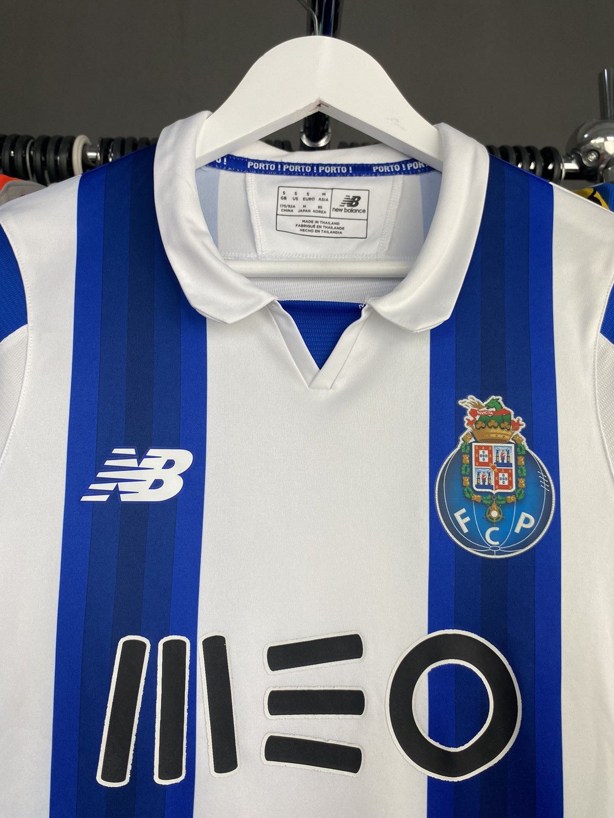 New Balance 2016/17 NEW BALANCE PORTO #8 BRAHIMI SOCCER FOOTBALL JERSEY Size US S / EU 44-46 / 1 - 5 Thumbnail
