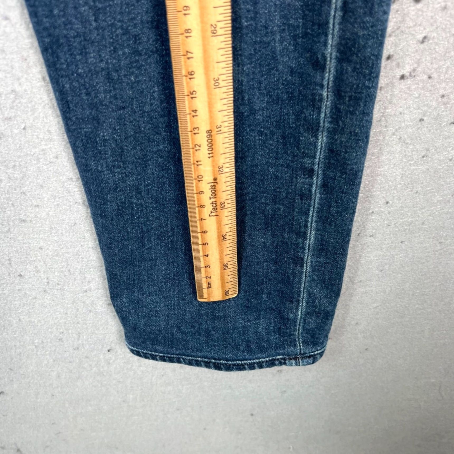 Rag & Bone Rag & Bone Jeans Slim Fit 30 x 30 Denim Blue 5-Pocket Mens Adults Regular Size 30 Inseam 30 Button Closure Blue Denim Straight Style Vintage No? Size US 30 / EU 46 - 6 Thumbnail