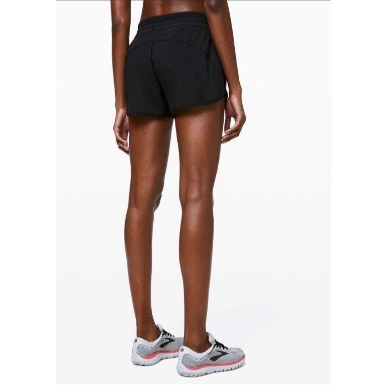 Lululemon 𝓛𝓾𝓵𝓾𝓵𝓮𝓶𝓸𝓷 Tracker Short V *4" Size 28" / US 6 / IT 42 - 7 Thumbnail