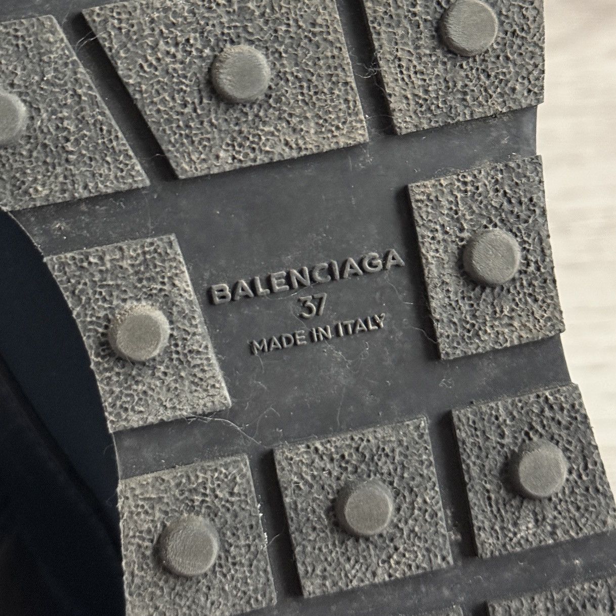 Balenciaga Balenciaga Race Runner Leather Sneakers Size US 7 / IT 37 - 8 Thumbnail