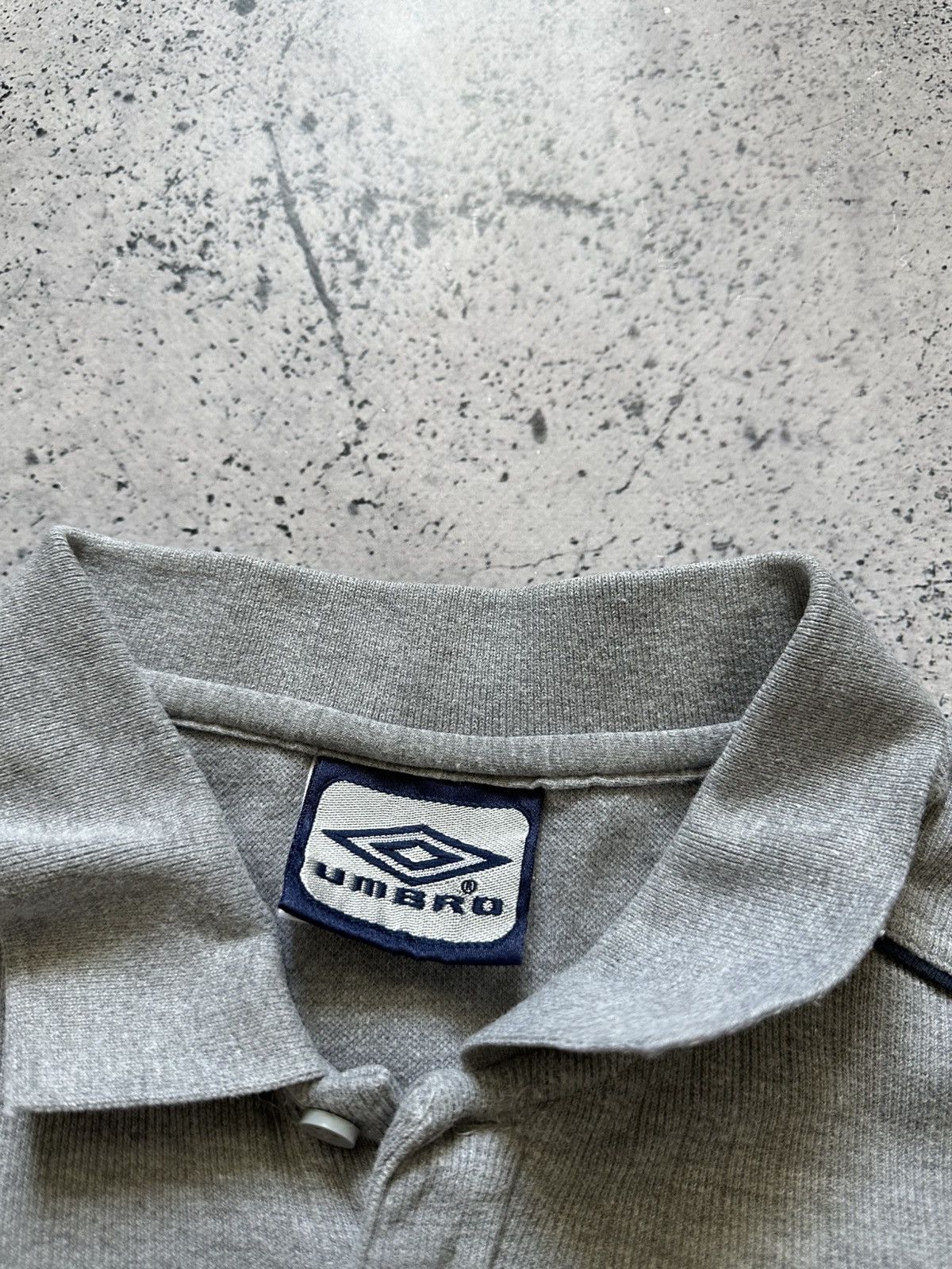 Umbro × Vintage Vintage Umbro Soccer Jersey T-shirt Polos Y2K USA Size US L / EU 52-54 / 3 - 3 Thumbnail