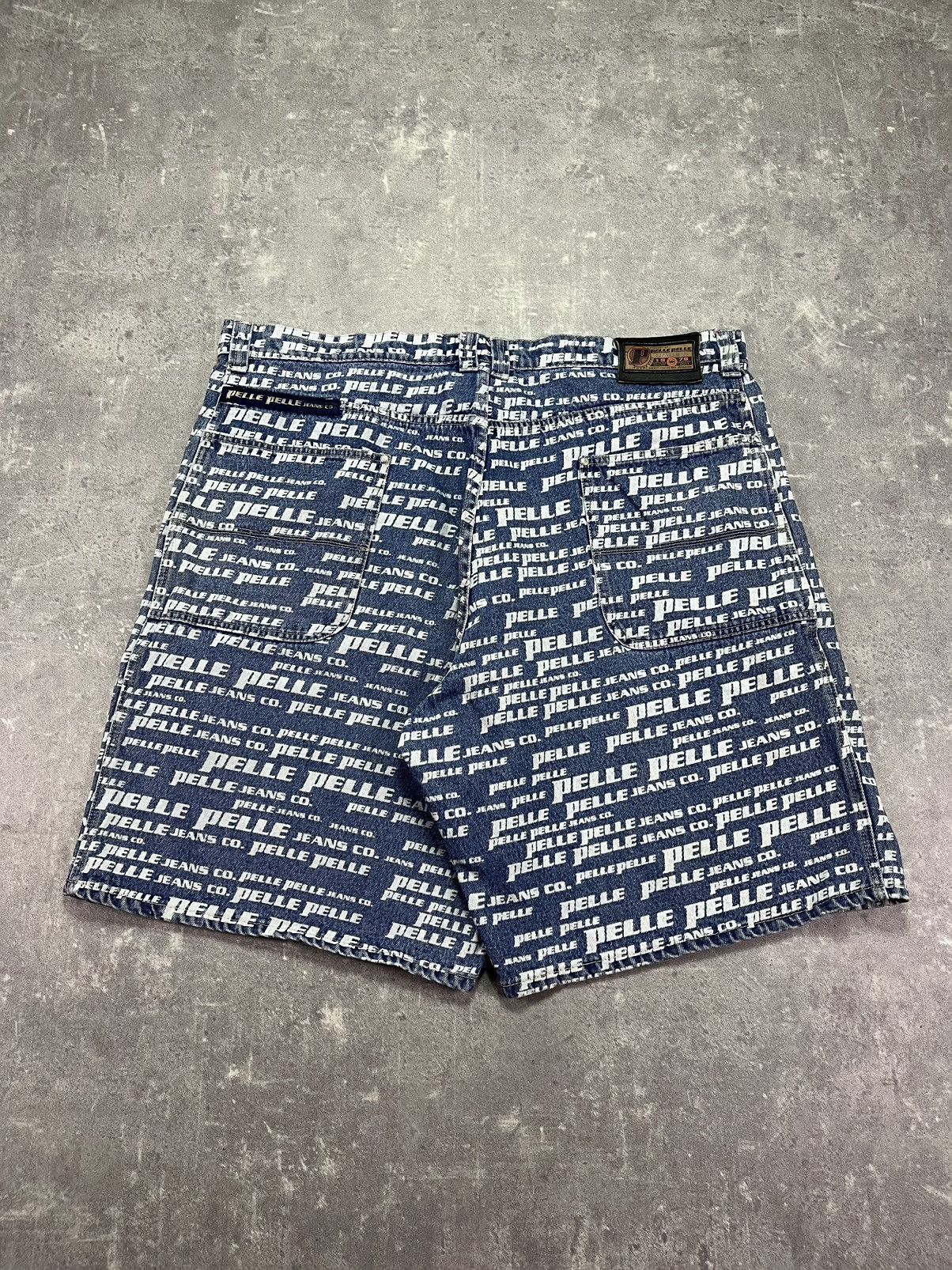 Pelle Pelle Pelle Pelle Marc Buchanan Vintage Multilogo Mega Baggy Jorts Size US 44 / EU 60 - 2 Thumbnail