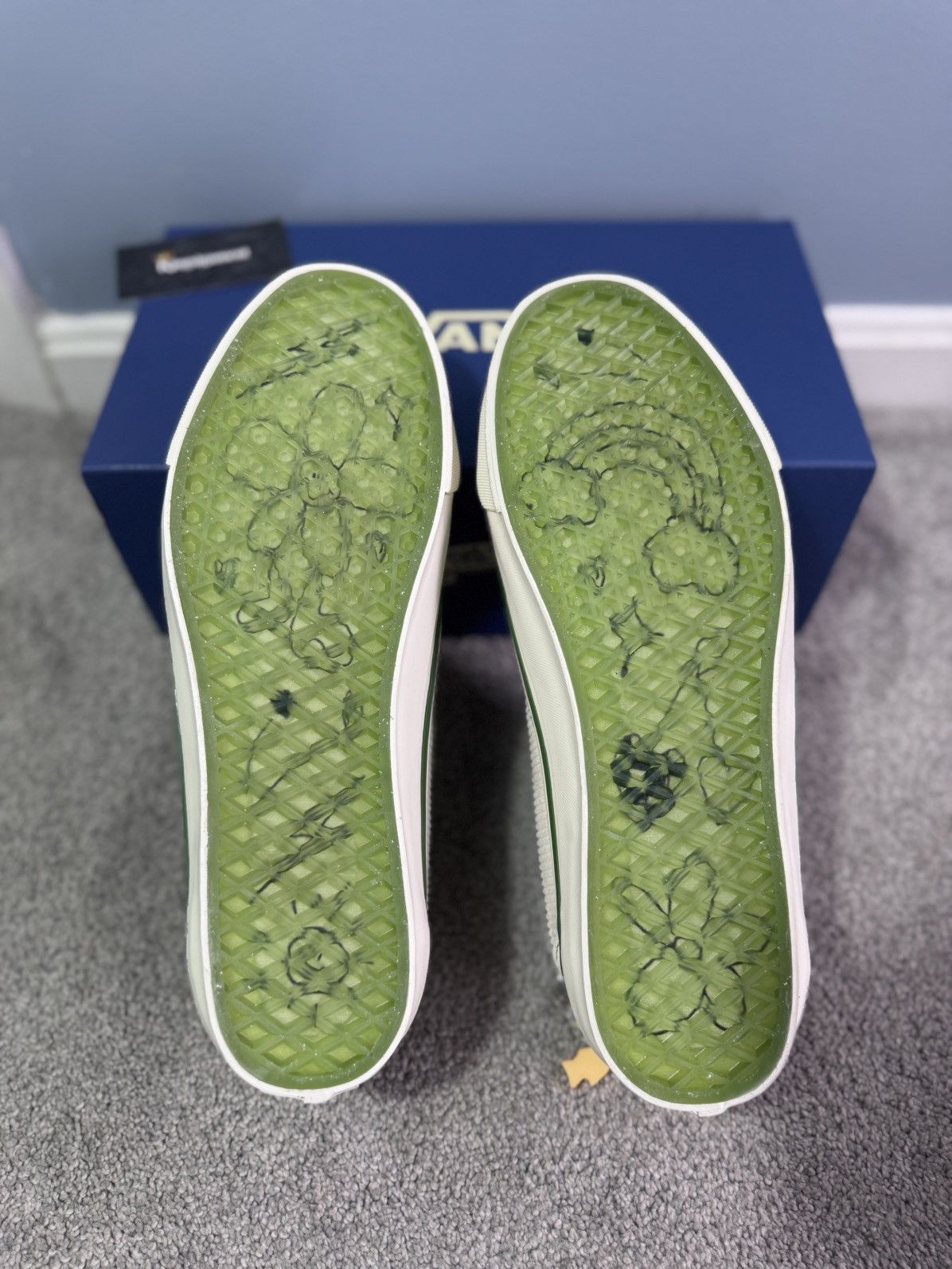 Vans Vans Cocona Hiraki LX Old Skool Cream Green Charms 10.5 DS Size US 10.5 / EU 43-44 - 2 Thumbnail