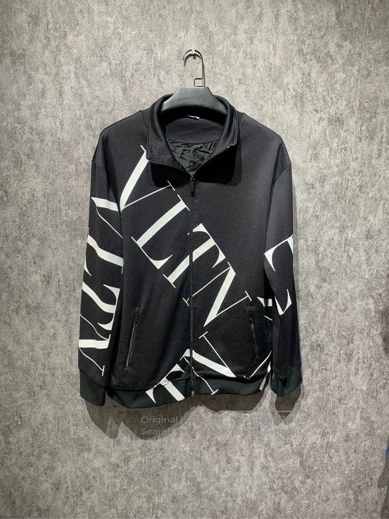 Valentino Valentino Full print jacket Size US L / EU 52-54 / 3 - 1 Thumbnail