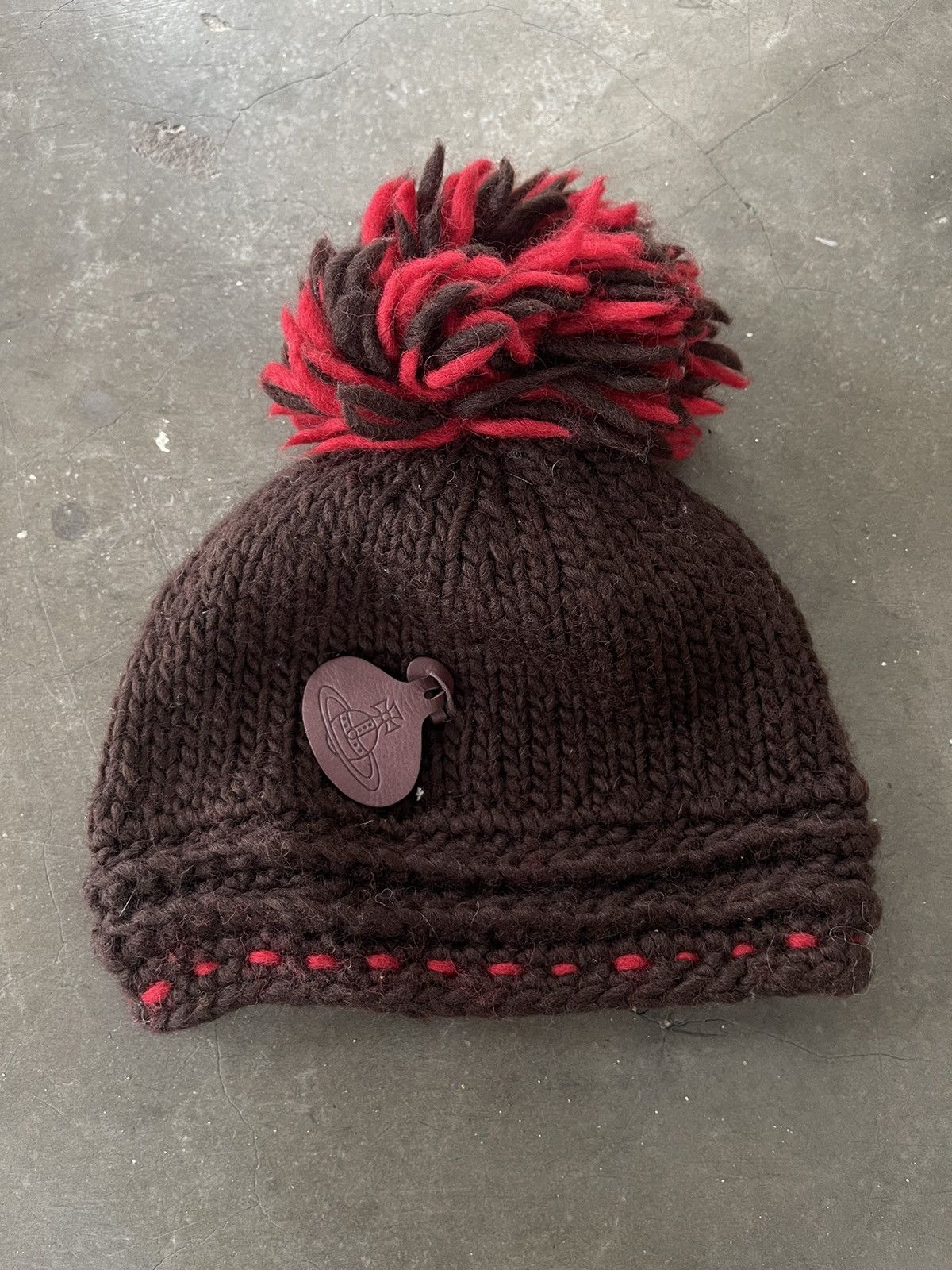 Vivienne Westwood Vivienne Westwood Fur pom-pom beret | Grailed