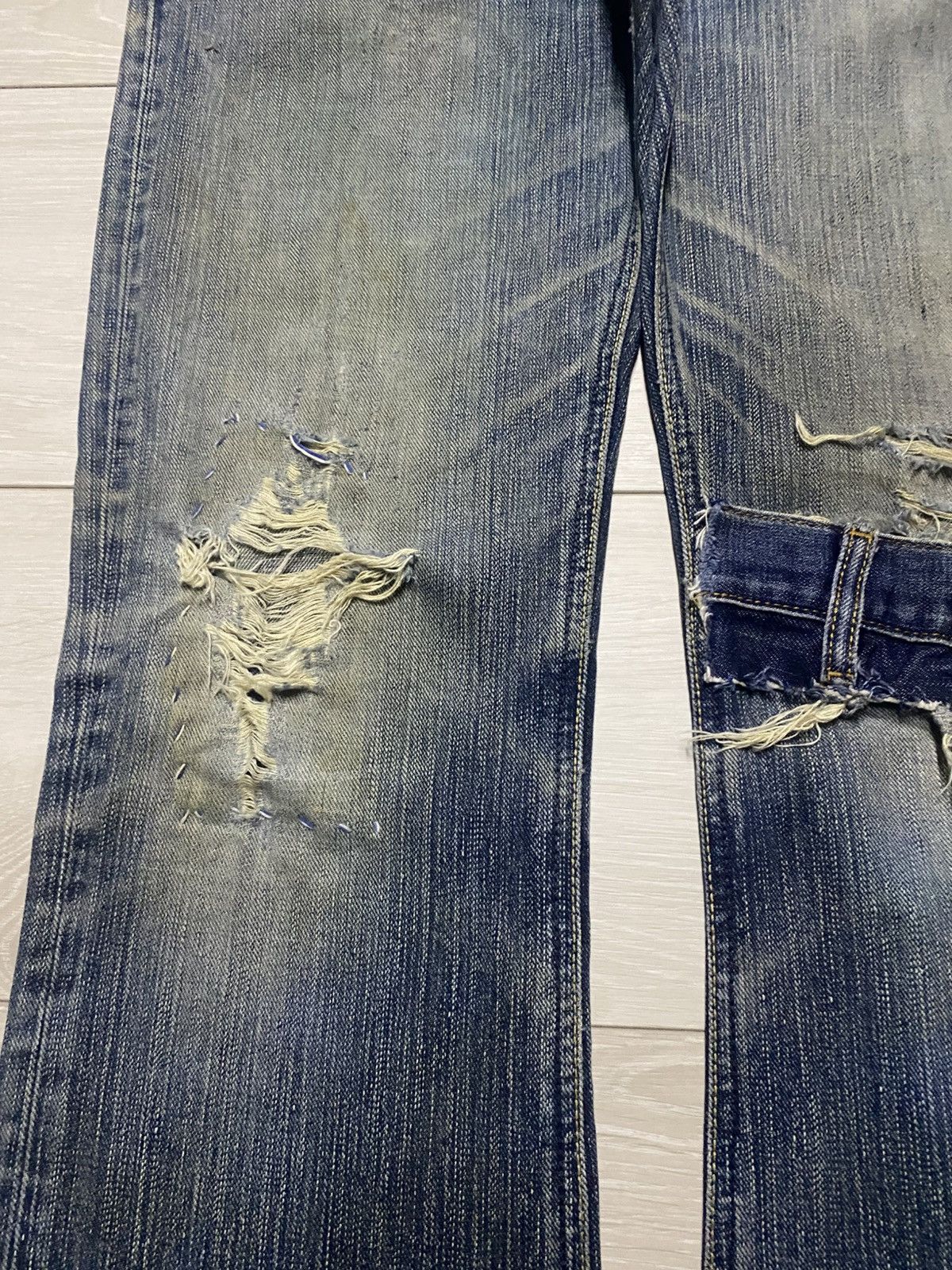Lee × Number (N)ine Vintage Lee Mud Wash Distressed Patches Flare Jeans Size US 31 - 7 Thumbnail