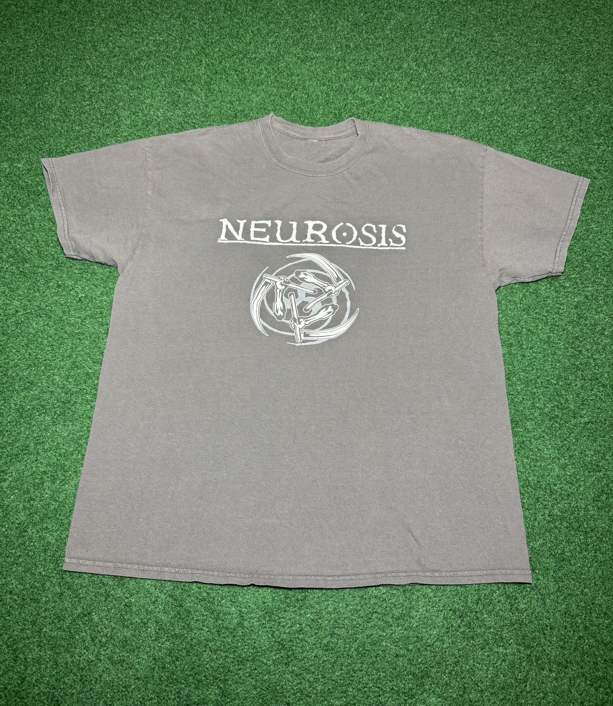 Band Tees Vintage Nuerosis Post Metal Band 90s Y2K XL T Shirt Size US XL / EU 56 / 4 - 1 Thumbnail