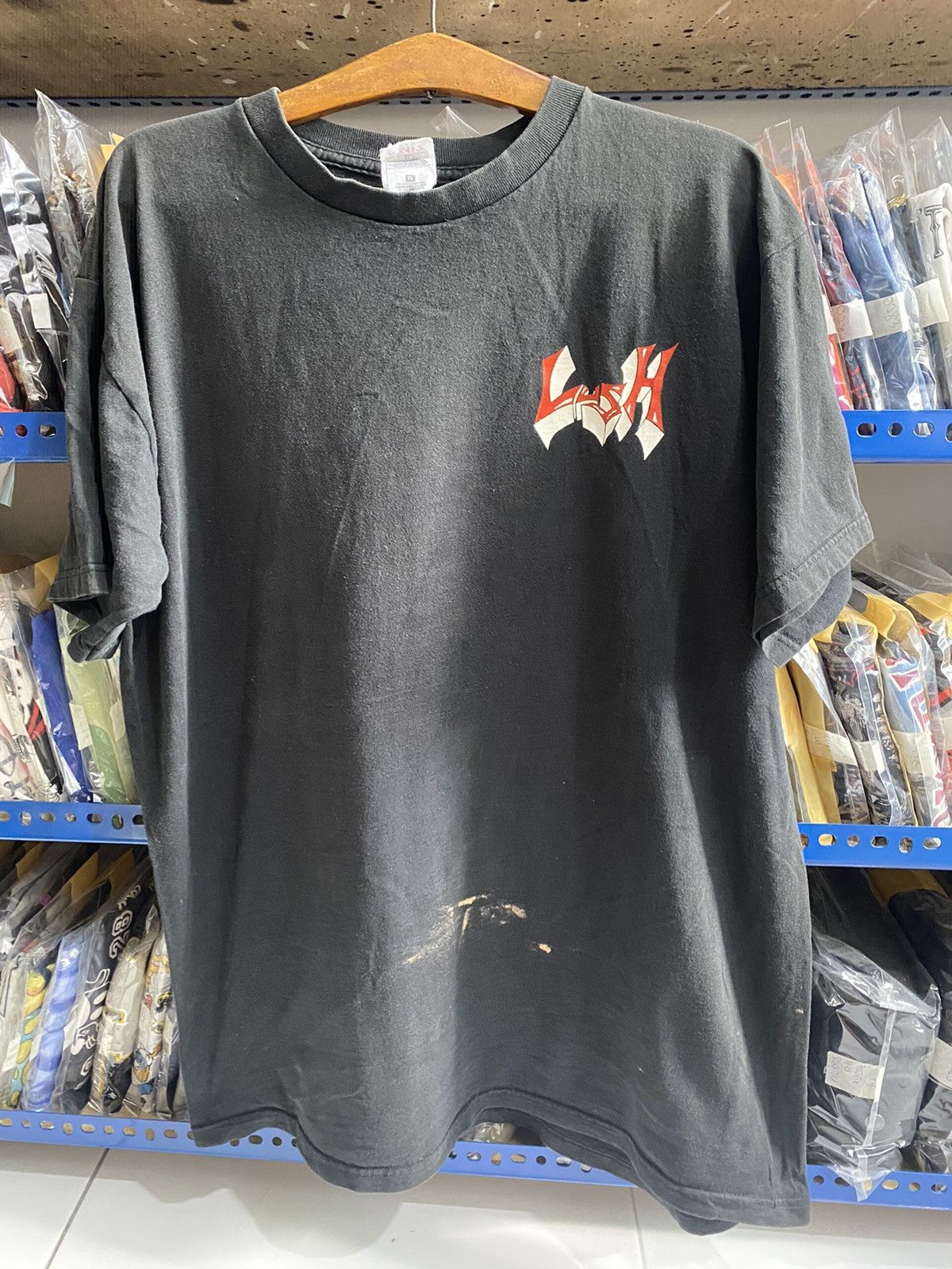 DISTRESSED LUSH BAND TSHIRT