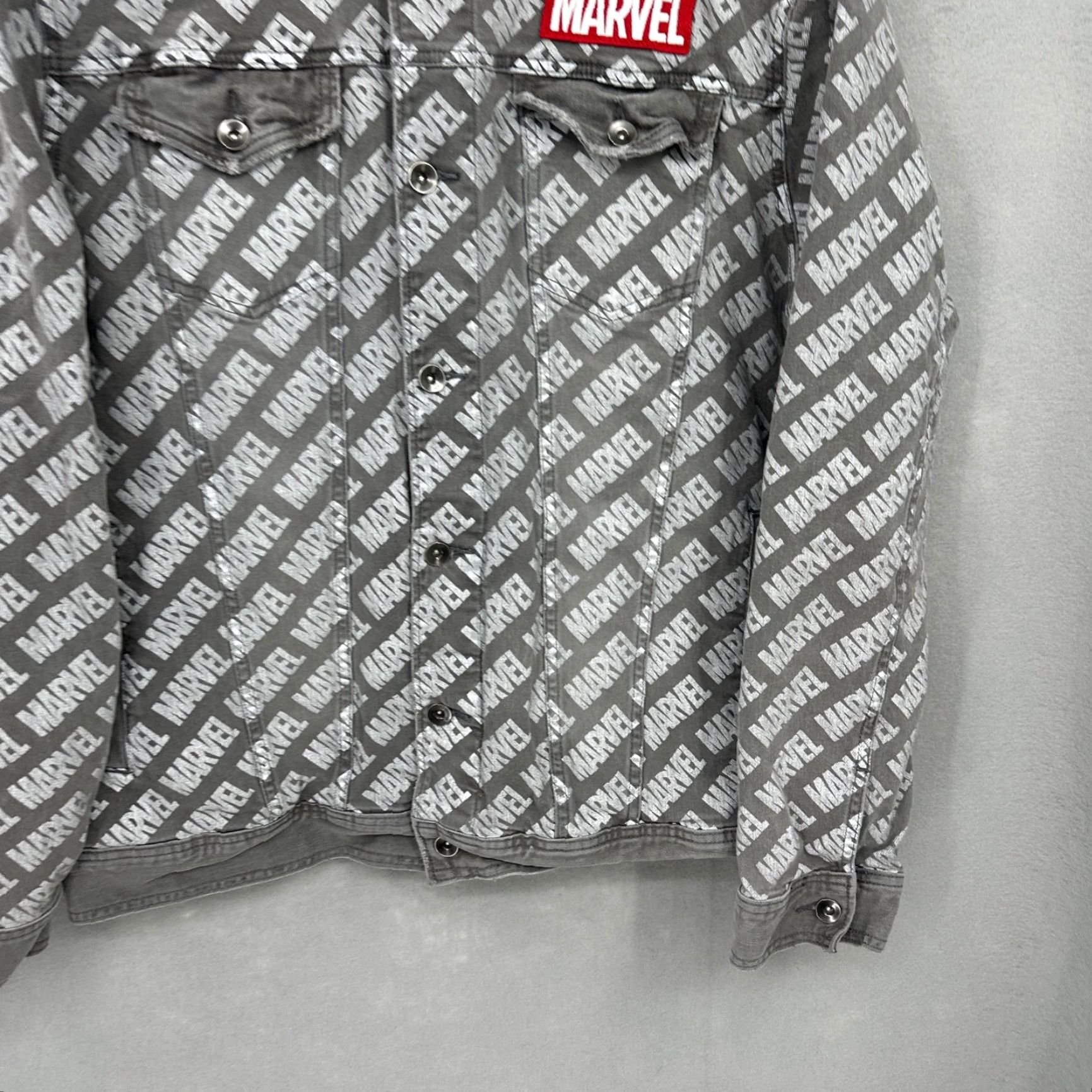 Disney Disney Marvel Her Universe Jacket Womens Denim Trucker Gray 2XL All Over Print Size XXL / US 16-18 / IT 52-54 - 3 Thumbnail
