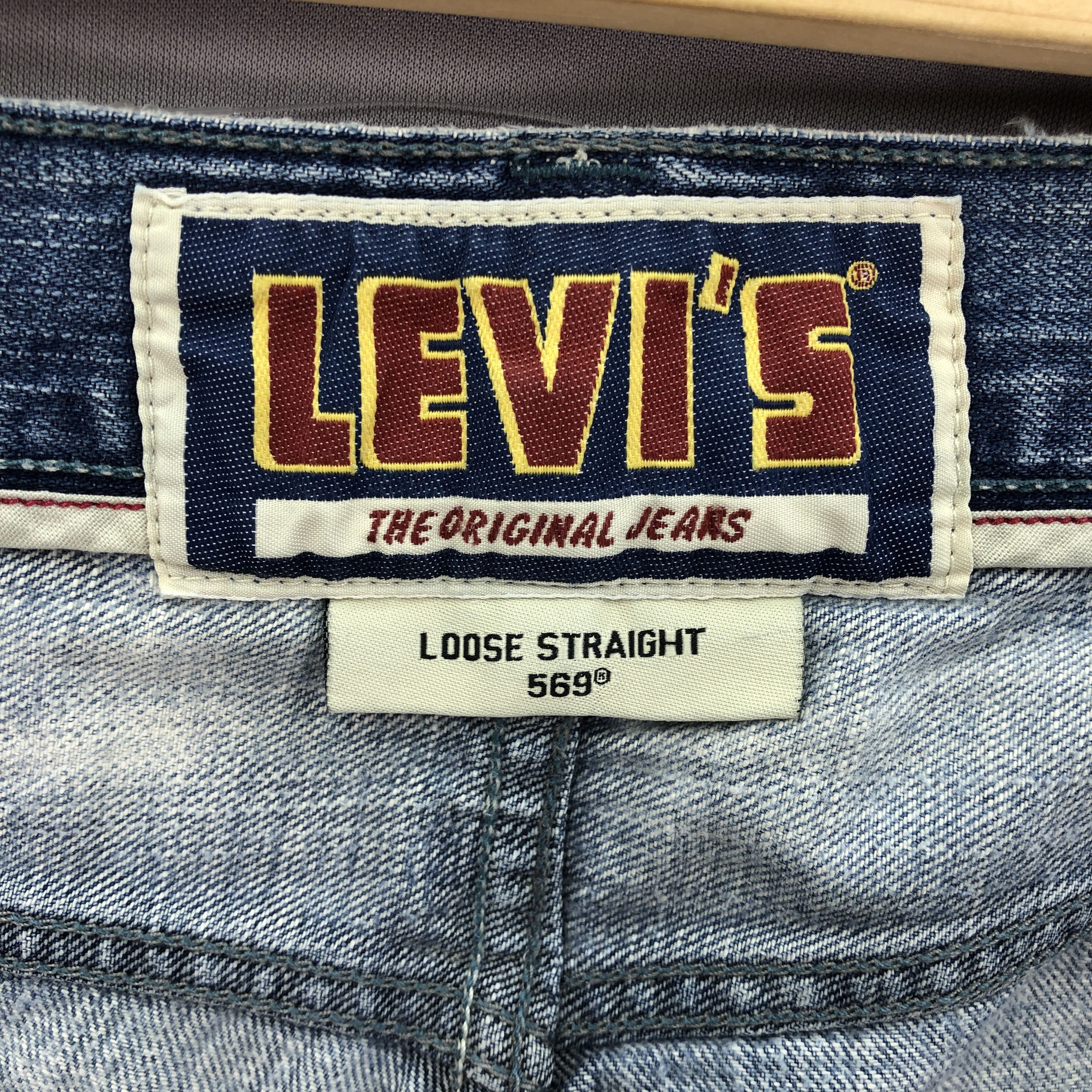 Jean Vintage Distressed Levis Baggy Jeans Levi's 569 Faded Denim Size US 32 / EU 48 - 13 Thumbnail