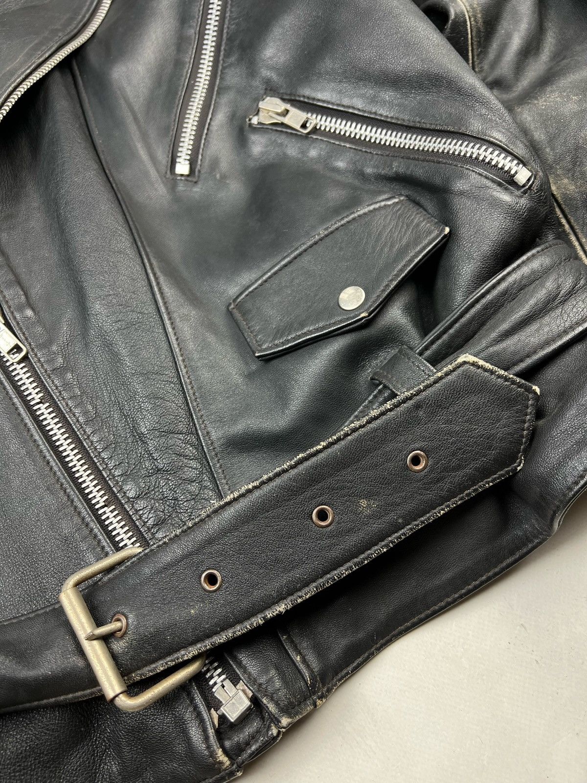 Vintage Vintage Perfecto Leather Jacket Distressed Size US XL / EU 56 / 4 - 8 Thumbnail