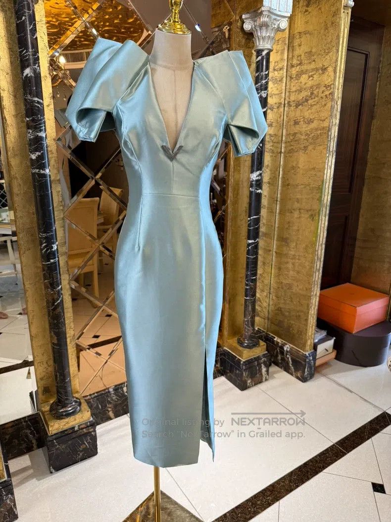 Valentino Valentino Satin mulberry silk Tiffany blue three-dimension Size M / US 6-8 / IT 42-44 - 1 Thumbnail