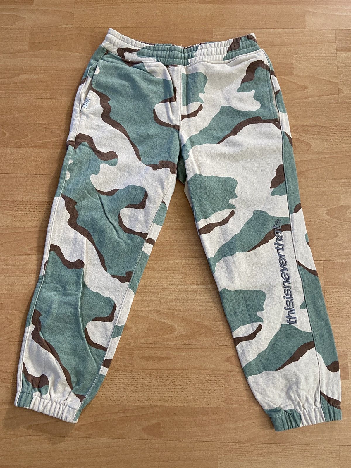 thisisneverthat ThisIsNeverThat Desert Camo Sweatpants Size US 30 / EU 46 - 1 Thumbnail