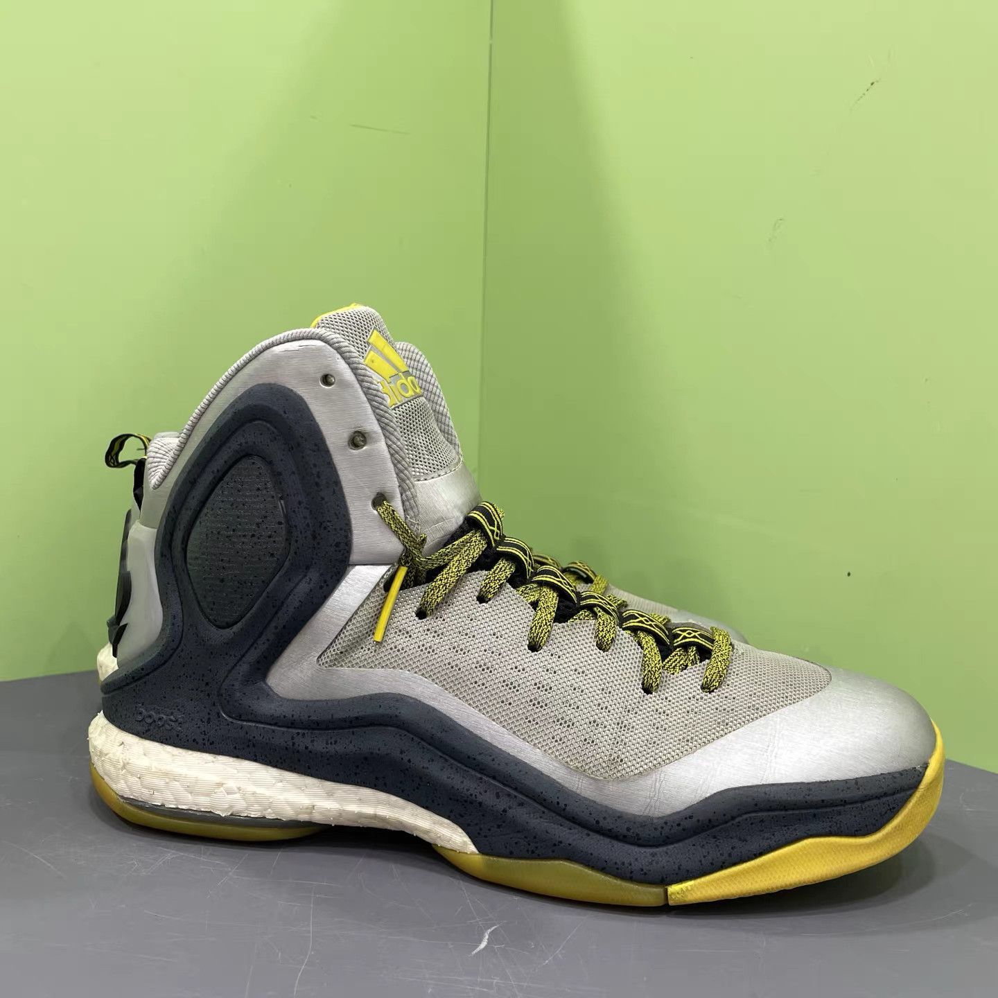 Nike adidas D Rose 5 Black/Silver Basketball Shoes K15 Size US 9.5 / EU 42-43 - 3 Thumbnail