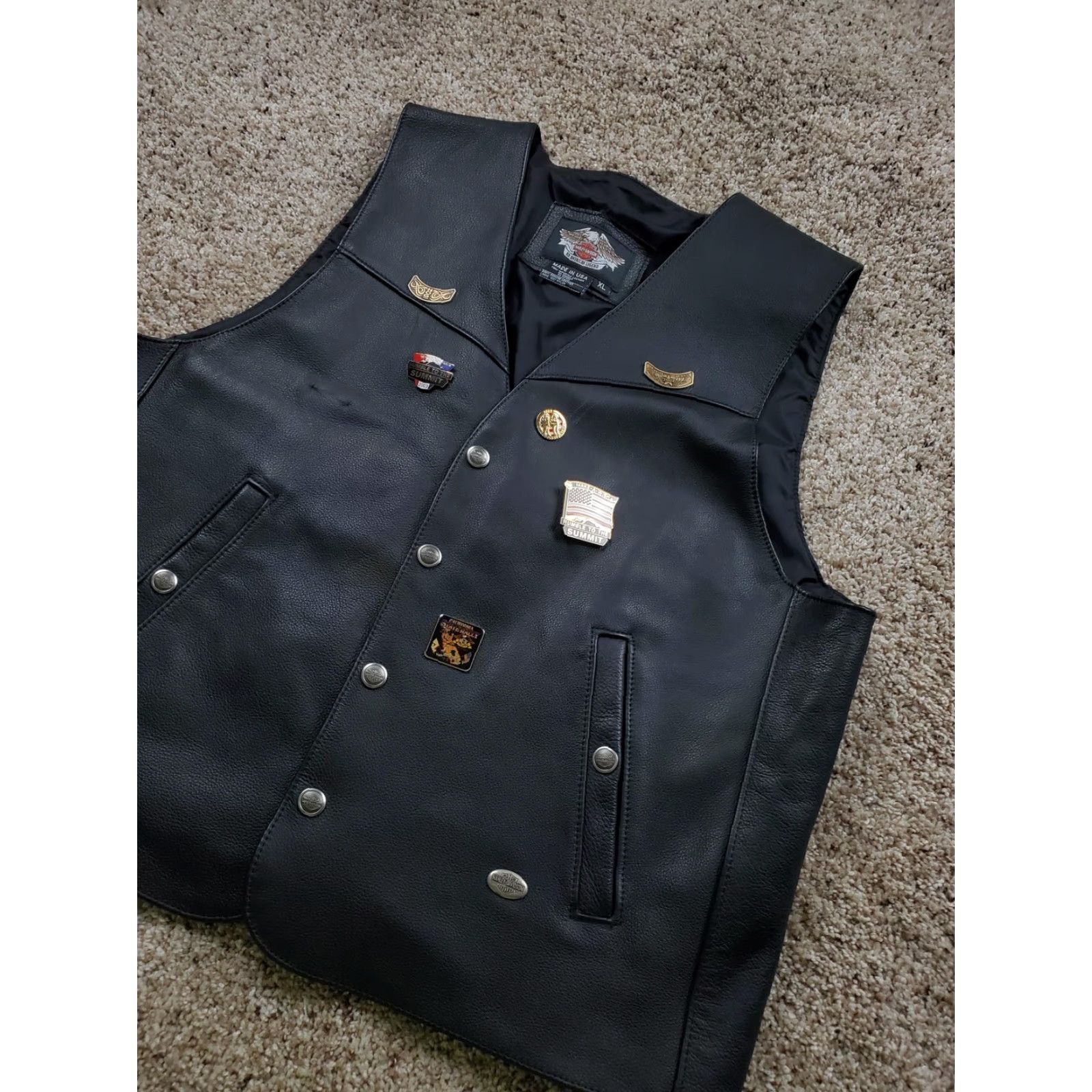 Harley Davidson VINTAGE Harley-Davidson Vest Leather Mens XL Black HOG Club USA Made Pockets Lined Studded Logo 98240-97VM Size US XL / EU 56 / 4 - 2 Thumbnail