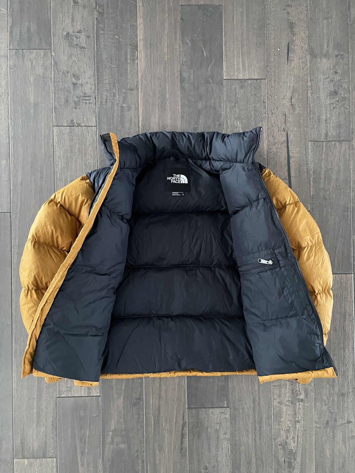 The North Face 🥉The North Face 700 Down Nupste (Sz L) Size US L / EU 52-54 / 3 - 3 Thumbnail