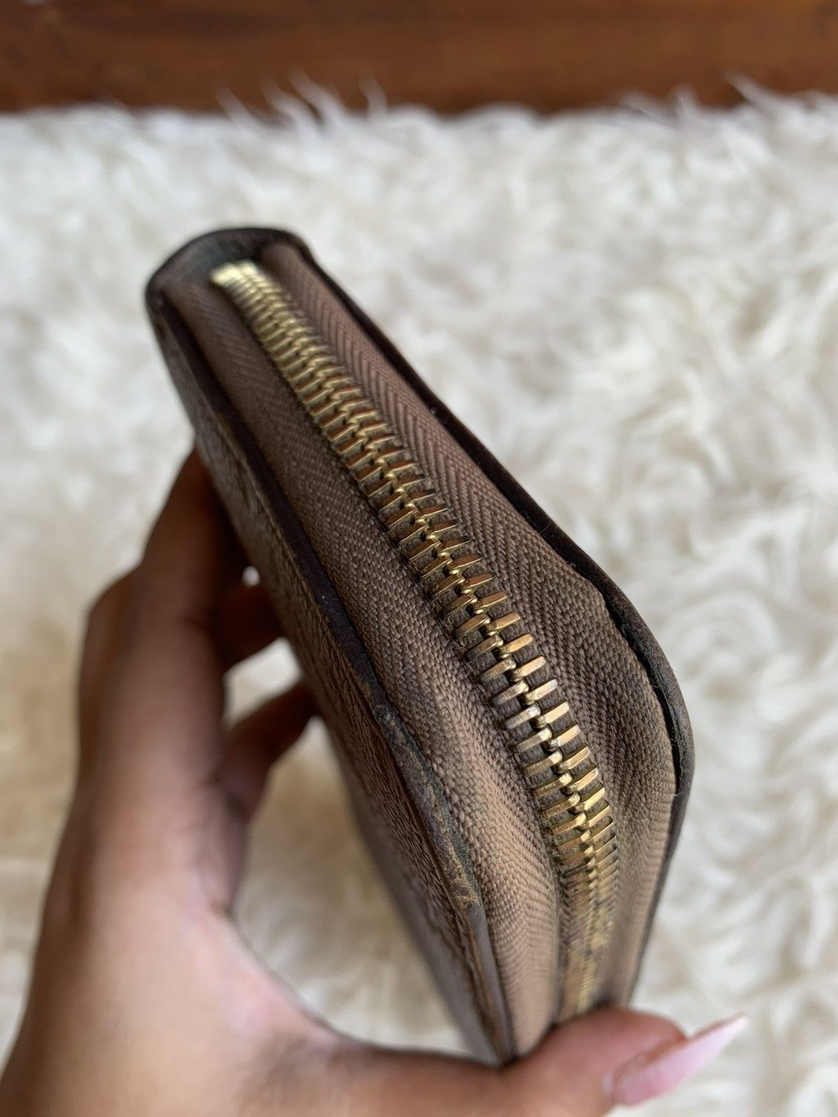 Louis Vuitton Authentic Louis Vuitton Zippy Empreinte Wallet Turtledove Size ONE SIZE - 6 Thumbnail