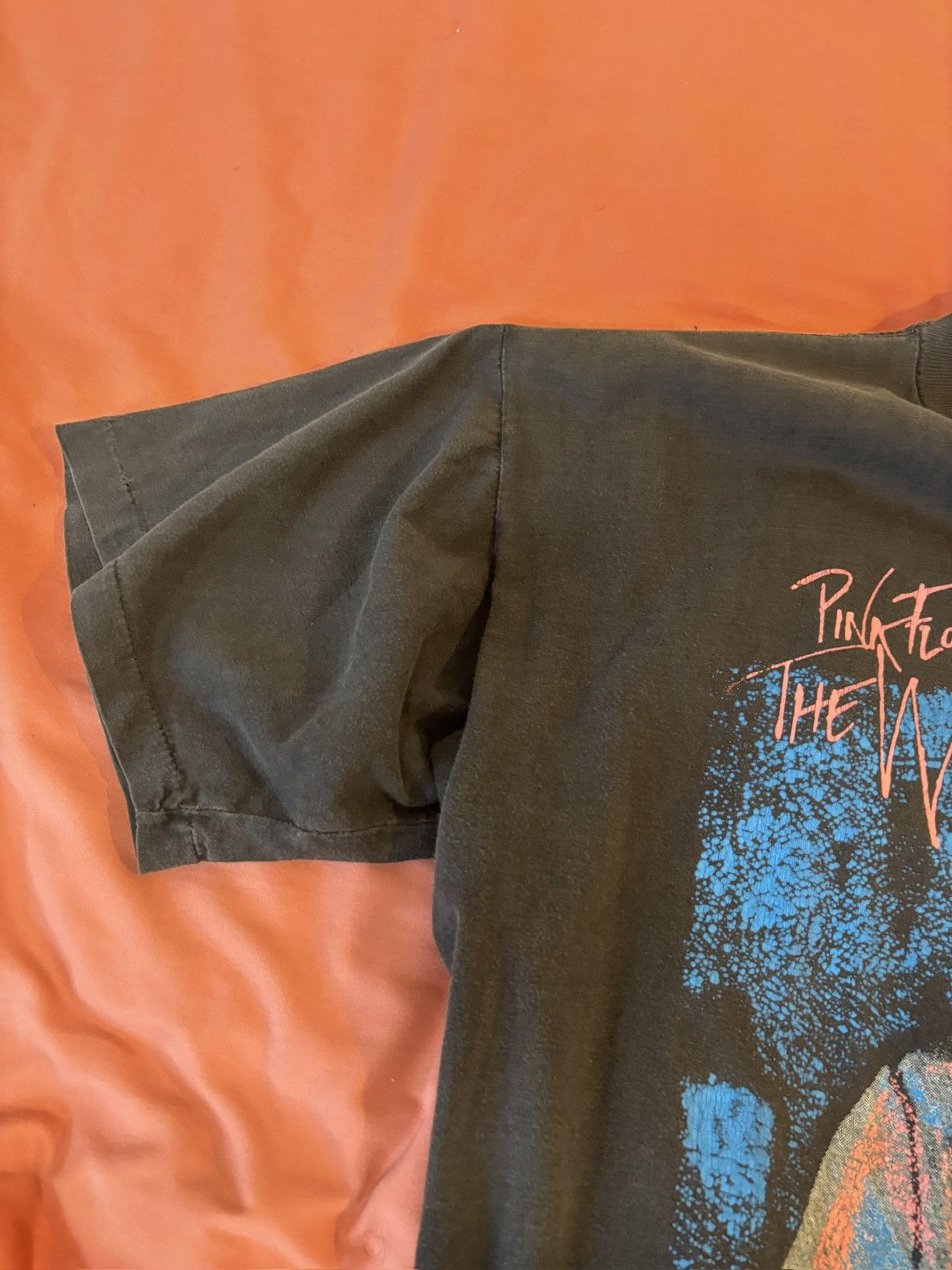 Vintage Vintage 80s Pink Floyd the wall faded black tee size medium Size US M / EU 48-50 / 2 - 5 Thumbnail