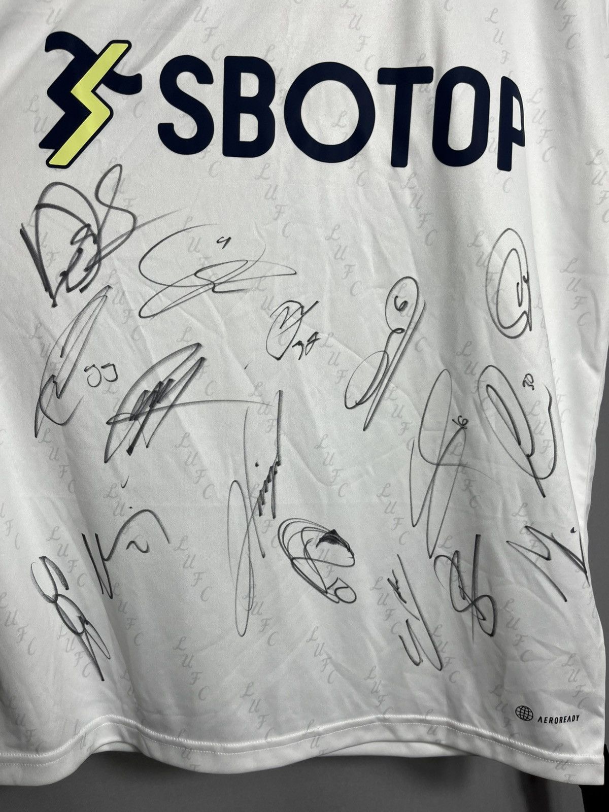 Adidas Leeds United 2022 2023 Signed shirt soccer jersey Size US S / EU 44-46 / 1 - 3 Thumbnail
