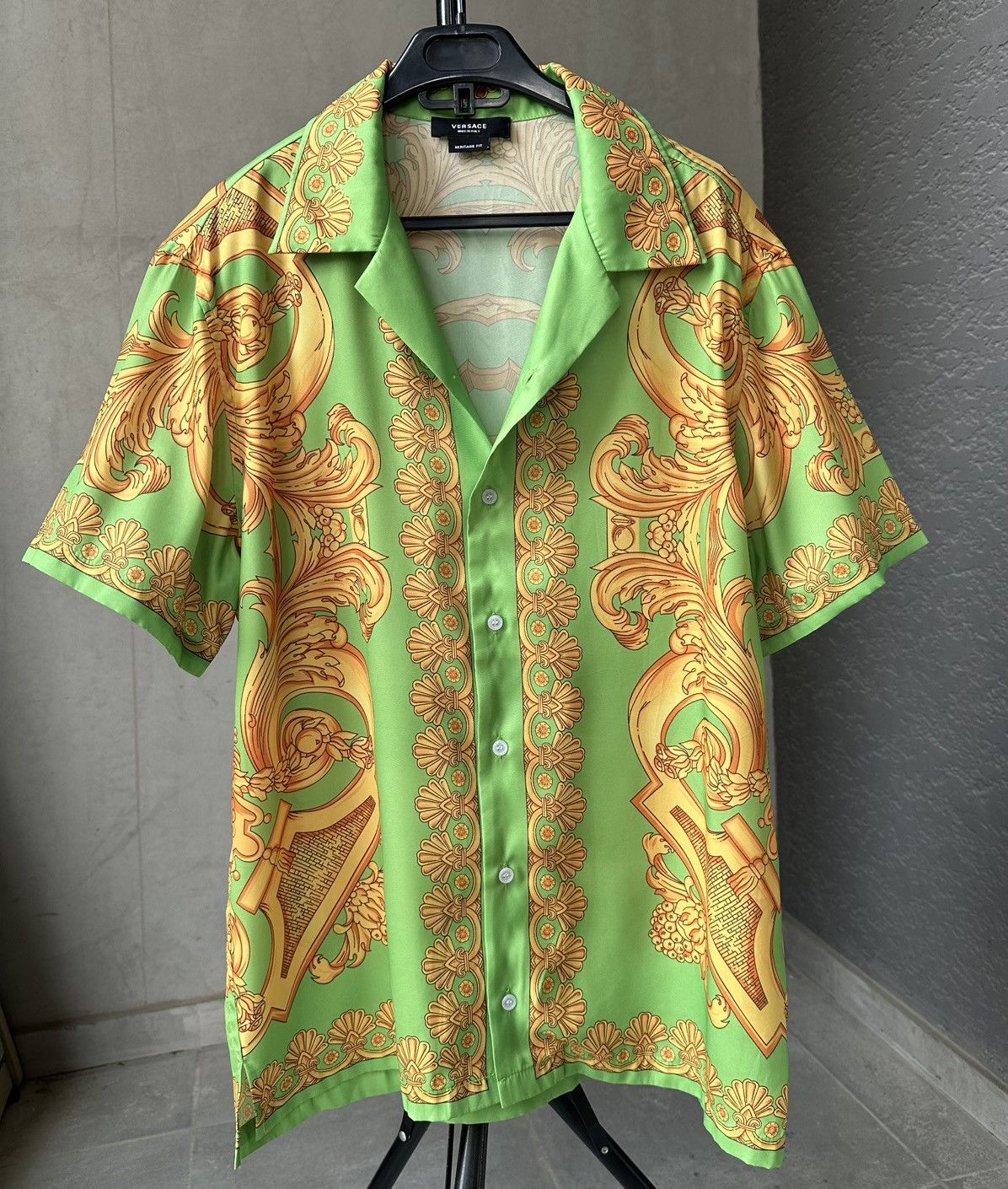Versace Versace Silk Barocco Medusa shirt Size US L / EU 52-54 / 3 - 1 Thumbnail