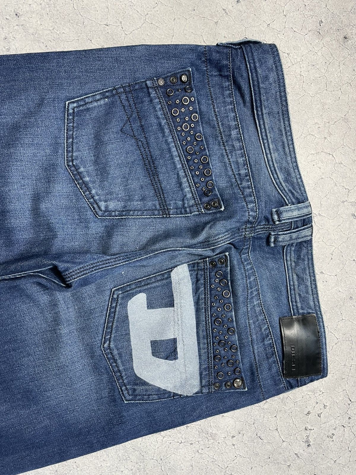 Diesel Diesel Big Logo Jeans Denim Rare Luxury Y2K Hype Size 33x34 Size US 33 - 13 Thumbnail