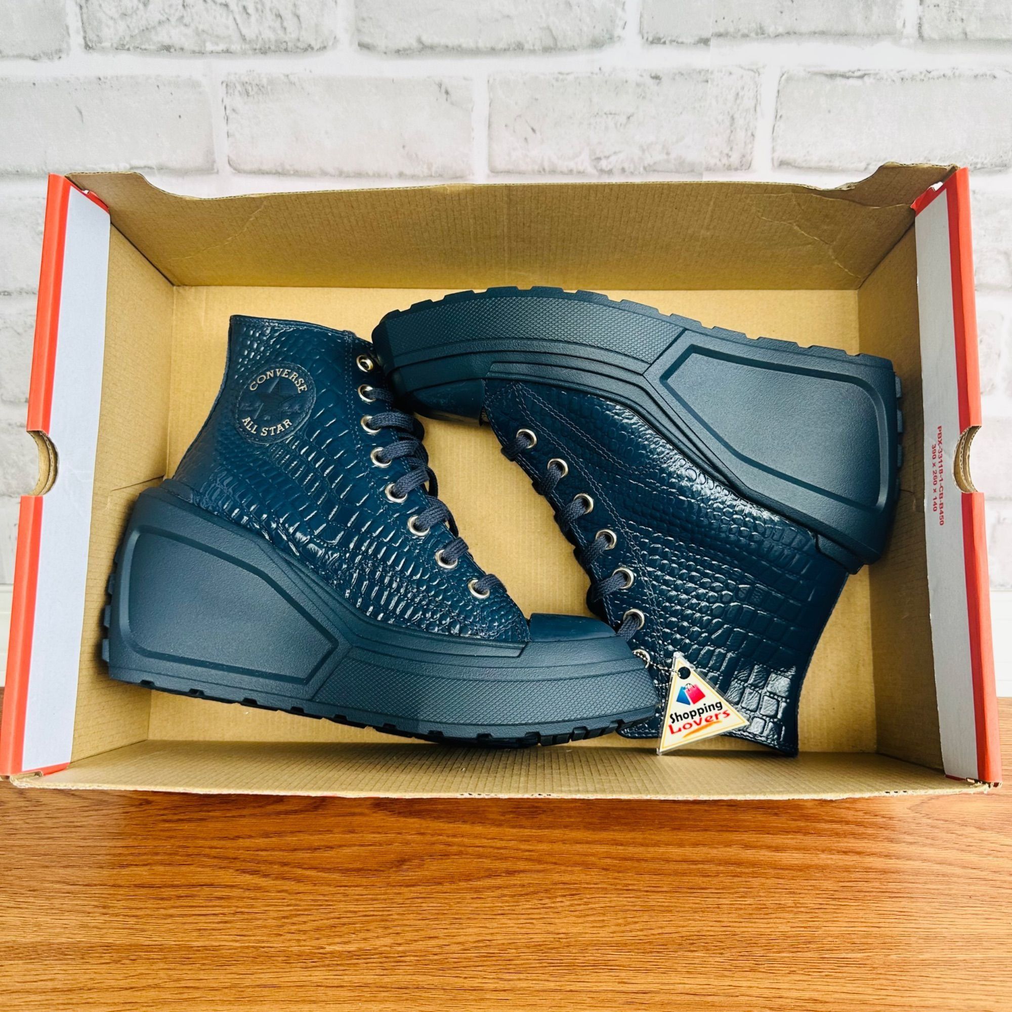 Converse ✨Converse Chuck 70 De Luxe Wedge Platform Leather Sz 6 Women Size US 6 / IT 36 - 7 Thumbnail