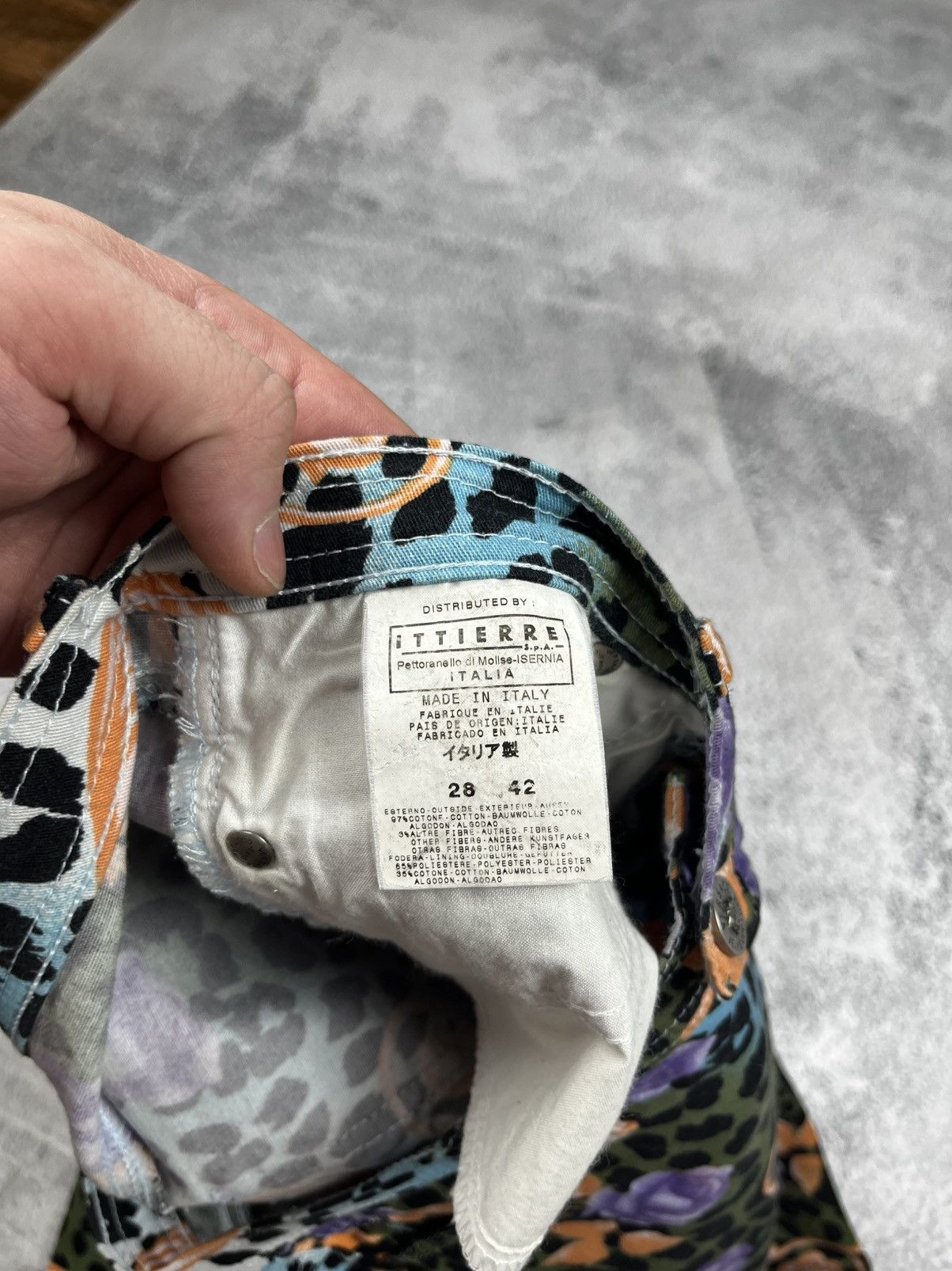 Versace Jeans Couture Gianni Versace Bold Multi-Color Leopard with Floral Print Size 28" / US 6 / IT 42 - 16 Thumbnail