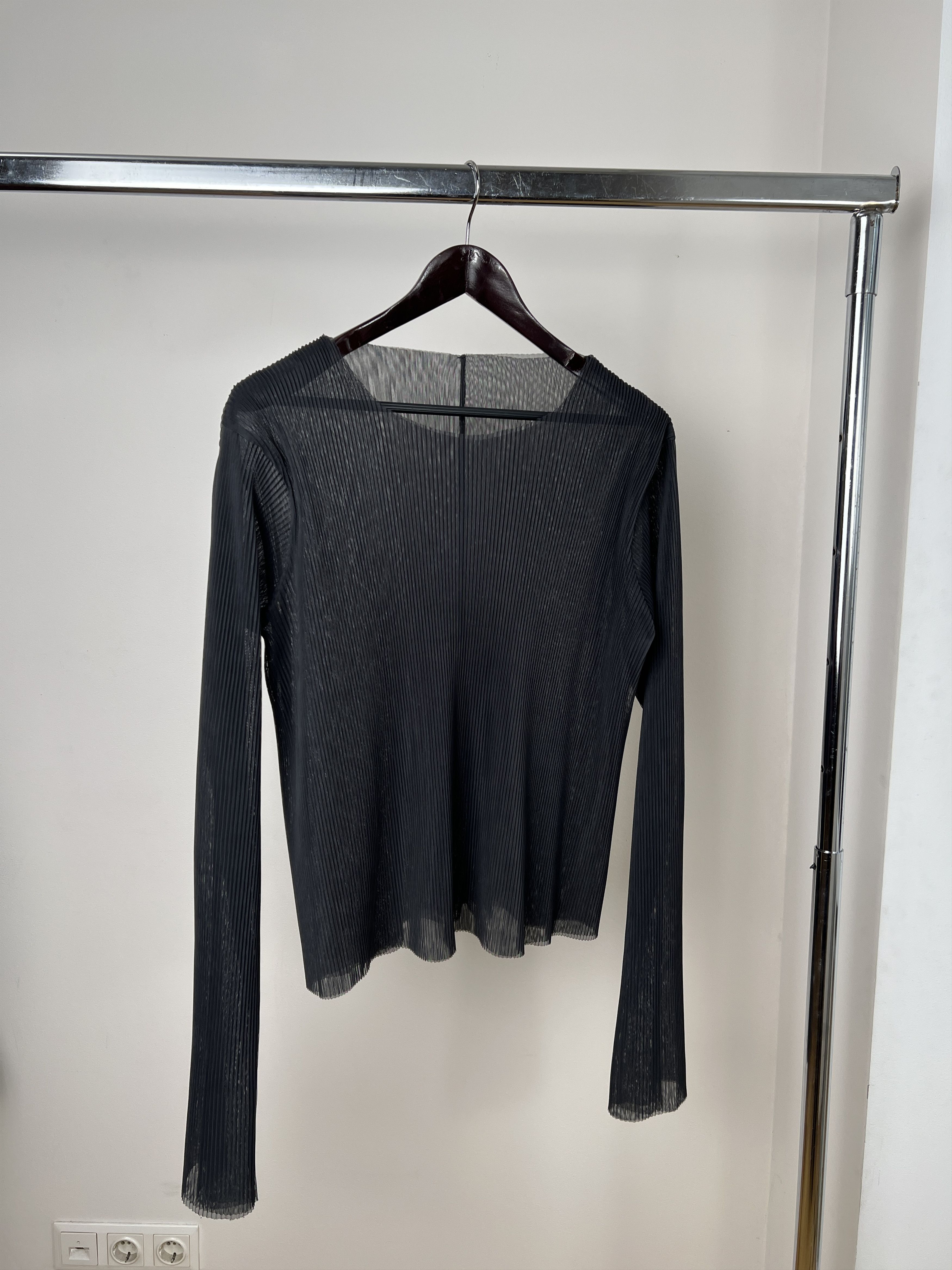 Other NKTRMNV PLISSE LONGSLEEVE Size US L / EU 52-54 / 3 - 2 Thumbnail