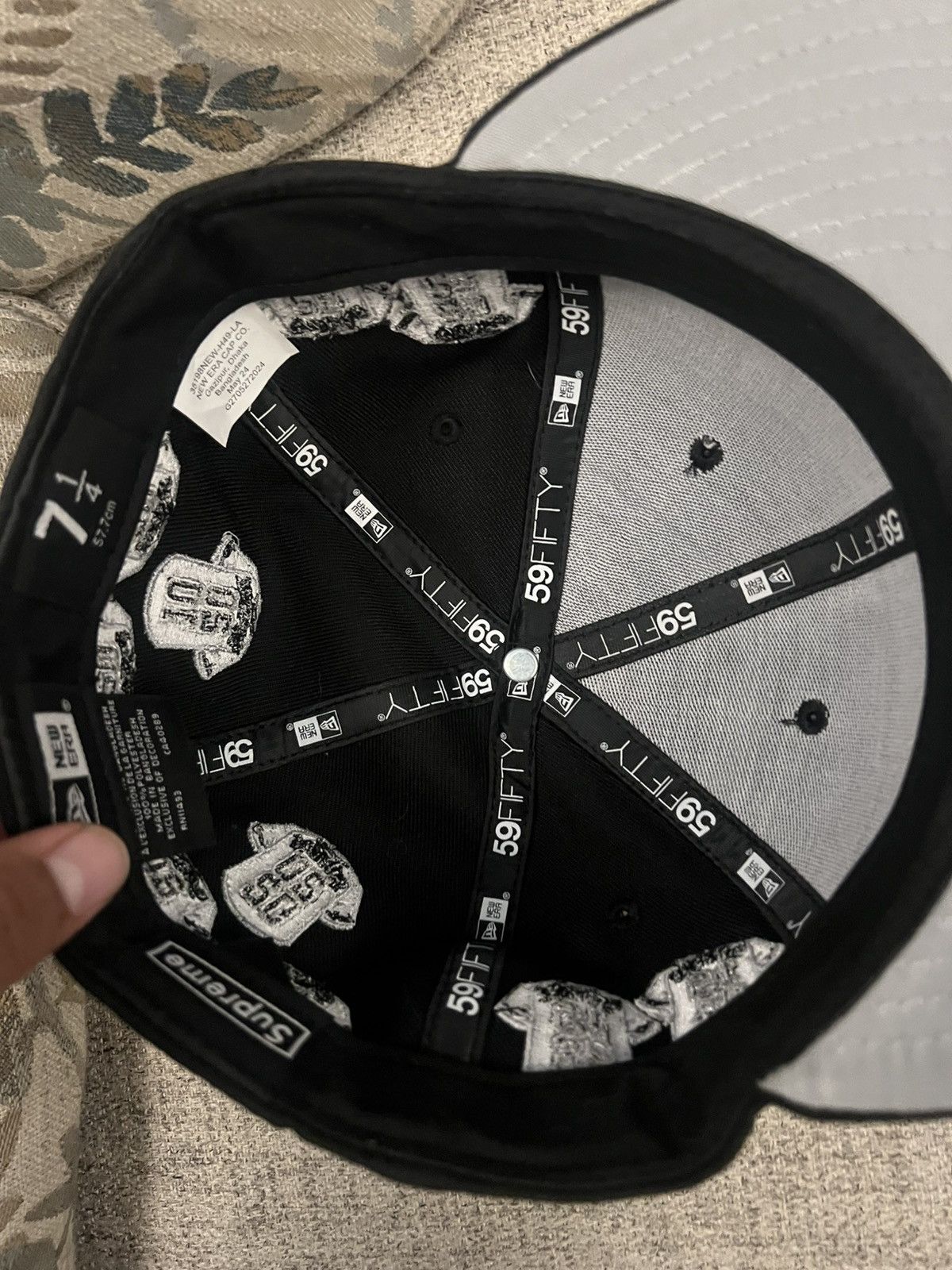Supreme supreme world famous hat Size ONE SIZE - 3 Thumbnail