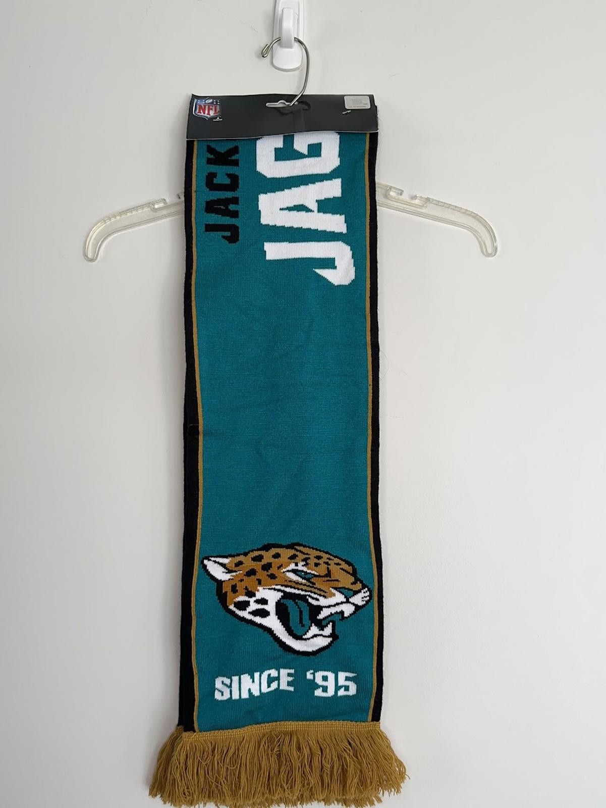 NFL NWT Jacksonville Jaguars Knitted Scarf Size ONE SIZE - 1 Preview