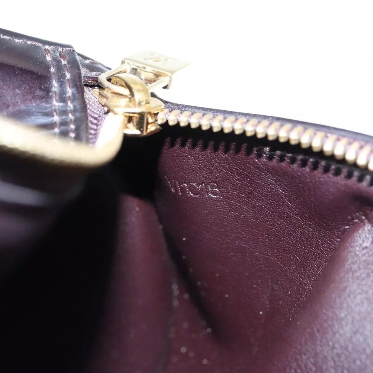 Louis Vuitton LOUIS VUITTON Monogram Vernis Bedford Hand Bag Amarante Size ONE SIZE - 10 Thumbnail