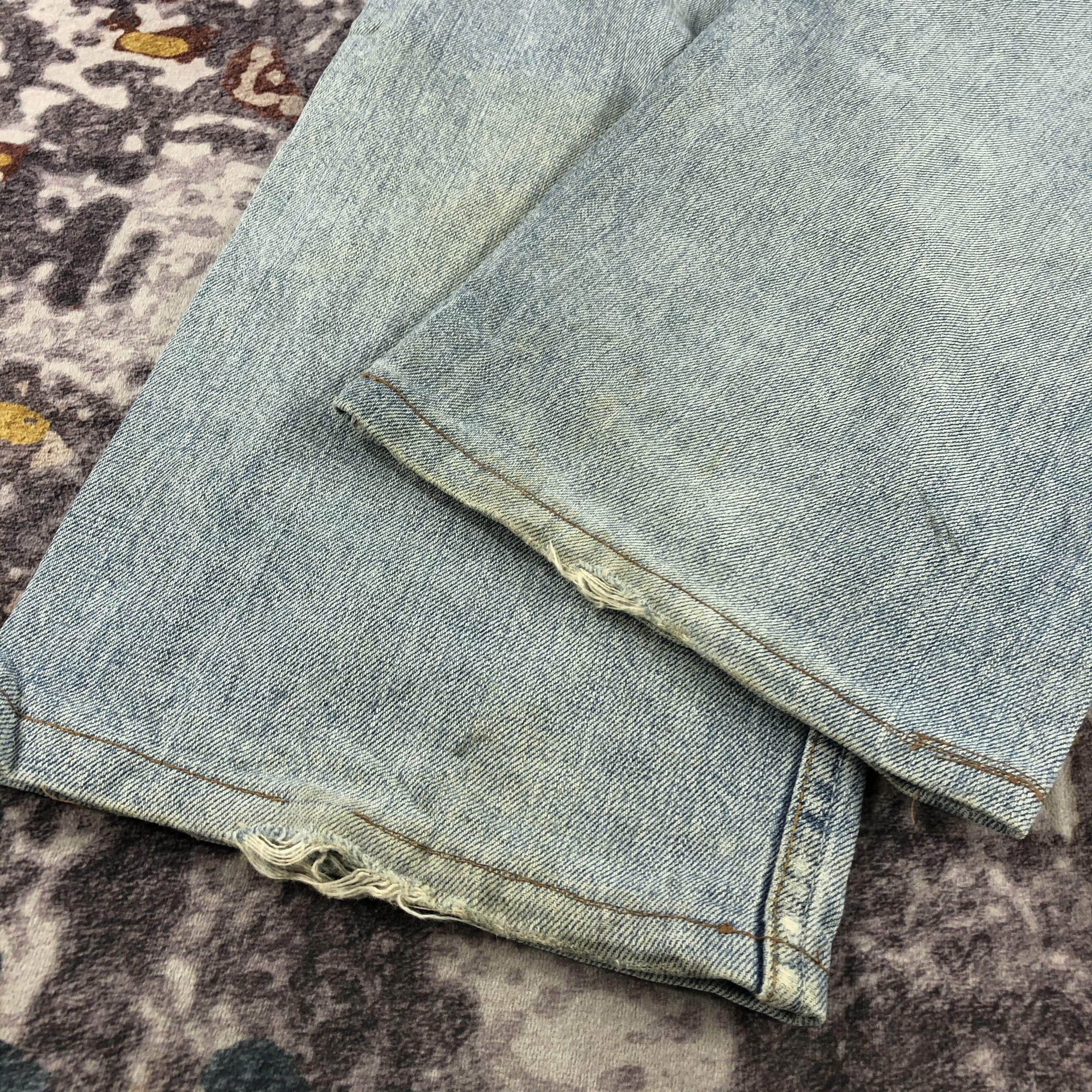 Levi's Vintage 90s Blue Wash Levis 501 Jeans-JM2856 Size US 35 - 4 Thumbnail