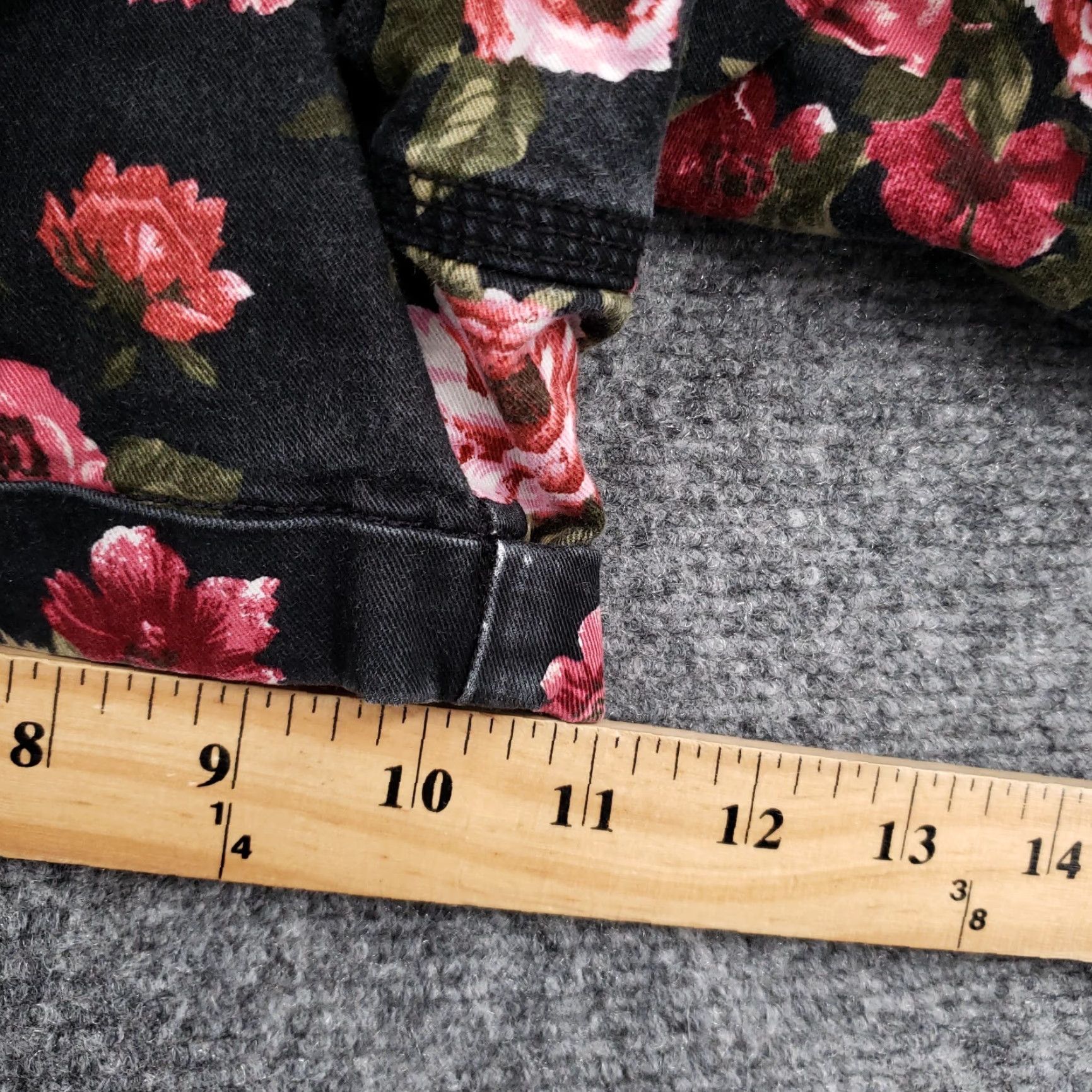Superdry Superdry Shorts Womens M Medium Black Honolulu Floral Hot Pants Mid Rise Stretch Cotton Blend Twill Zip Pocket Casual Womens Size 32" / US 10 / IT 46 - 5 Thumbnail