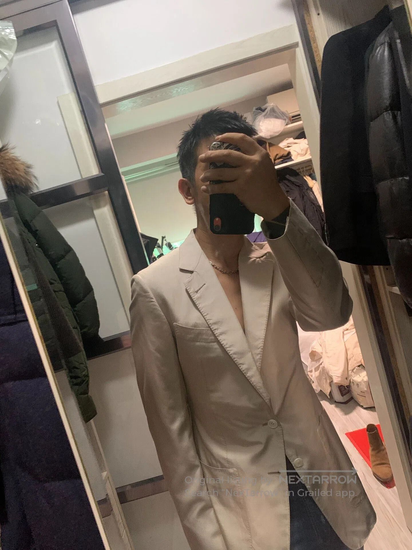 stylish tom ford silk blazer in beige.
