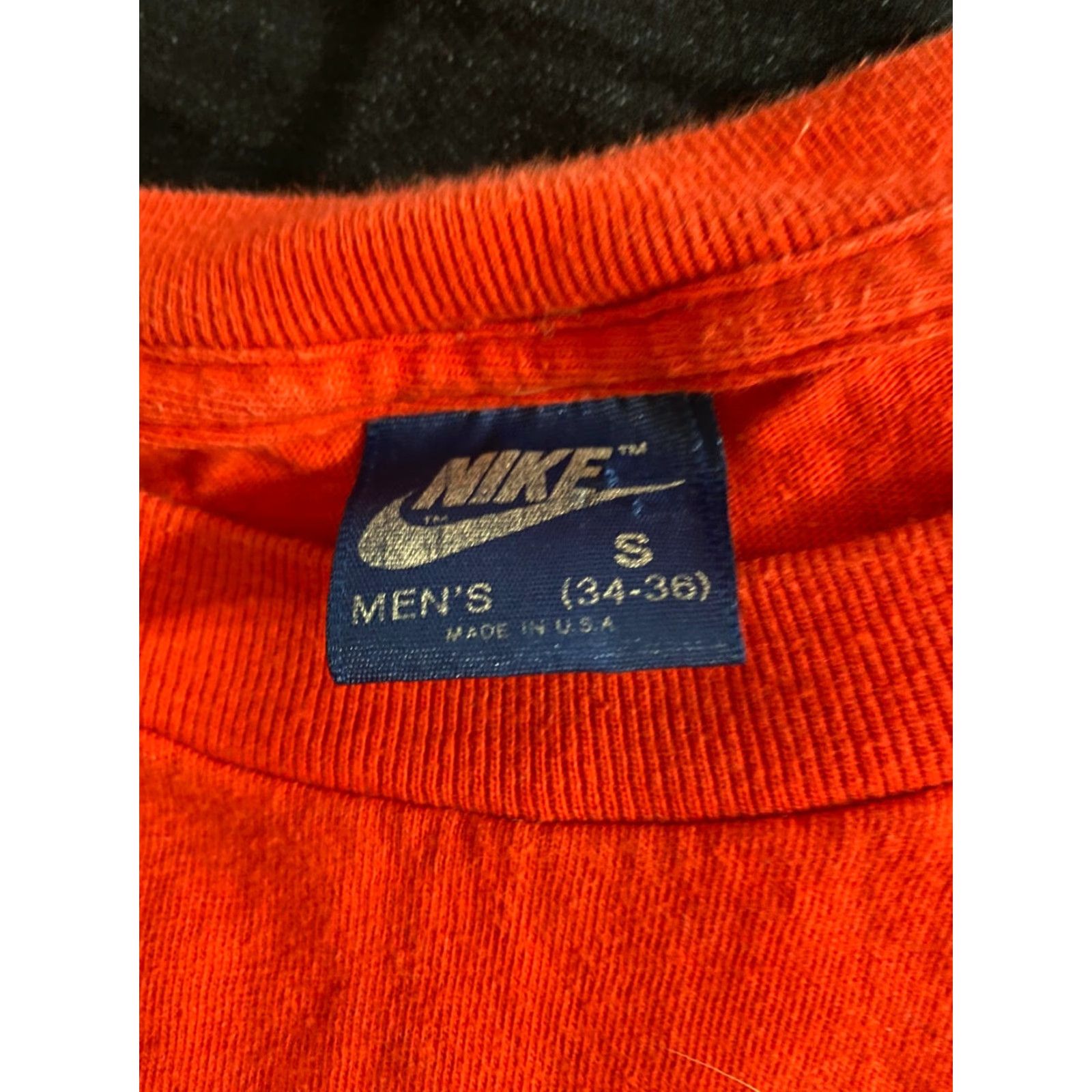 Nike VINTAGE Nike Red T Shirt Small Blue Tag USA Just Do It Swoosh Logo 1984-88 Size US S / EU 44-46 / 1 - 4 Thumbnail