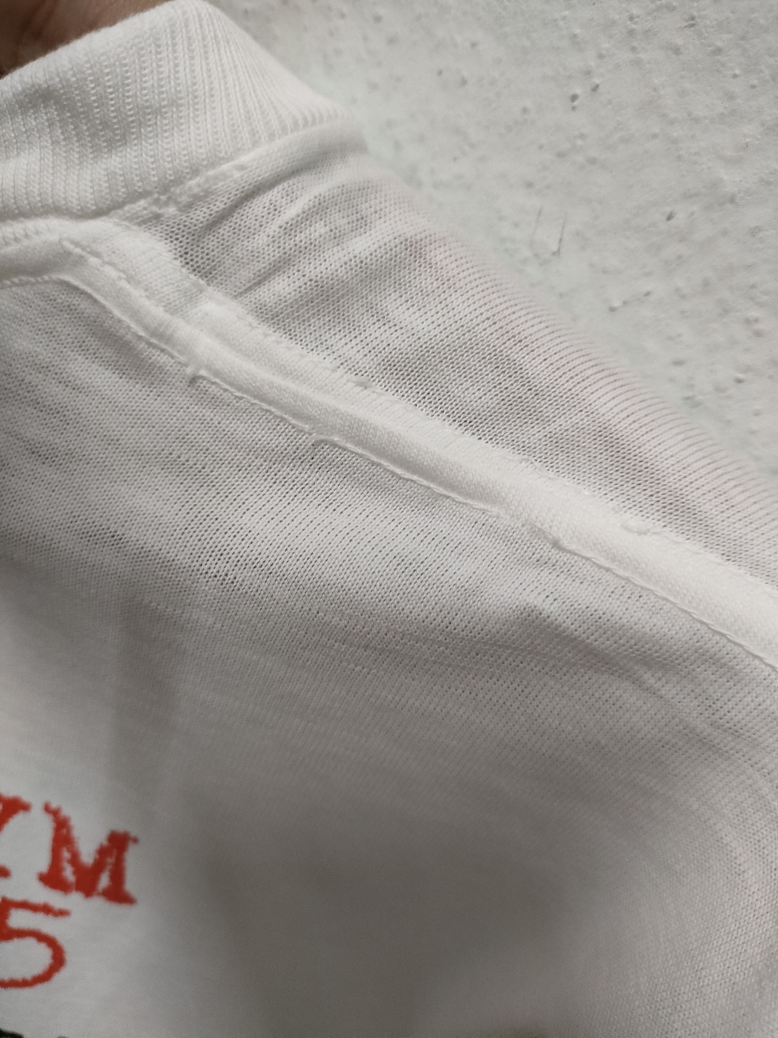 B'z TシャツLIVE-GYM pleasure95 Vintage B'Z Live-Gym Pleasure 95 Tees