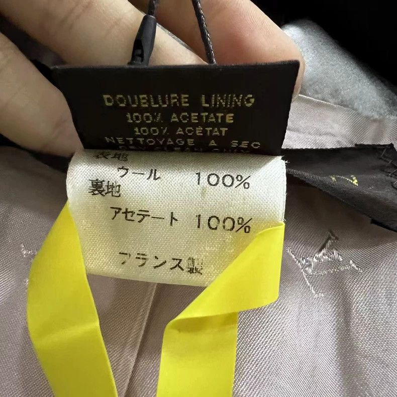 Louis Vuitton Louis Vuitton size 38 Beige coat 2502-Nextarrow Size US M / EU 48-50 / 2 - 5 Thumbnail