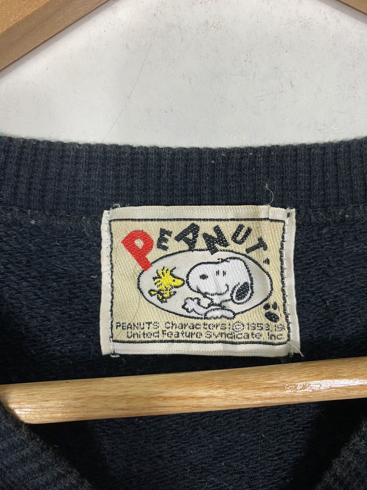 Japanese Brand × Peanuts Vintage 90s Peanuts Big Logo Crewneck Sweatshirt Size US L / EU 52-54 / 3 - 11 Thumbnail