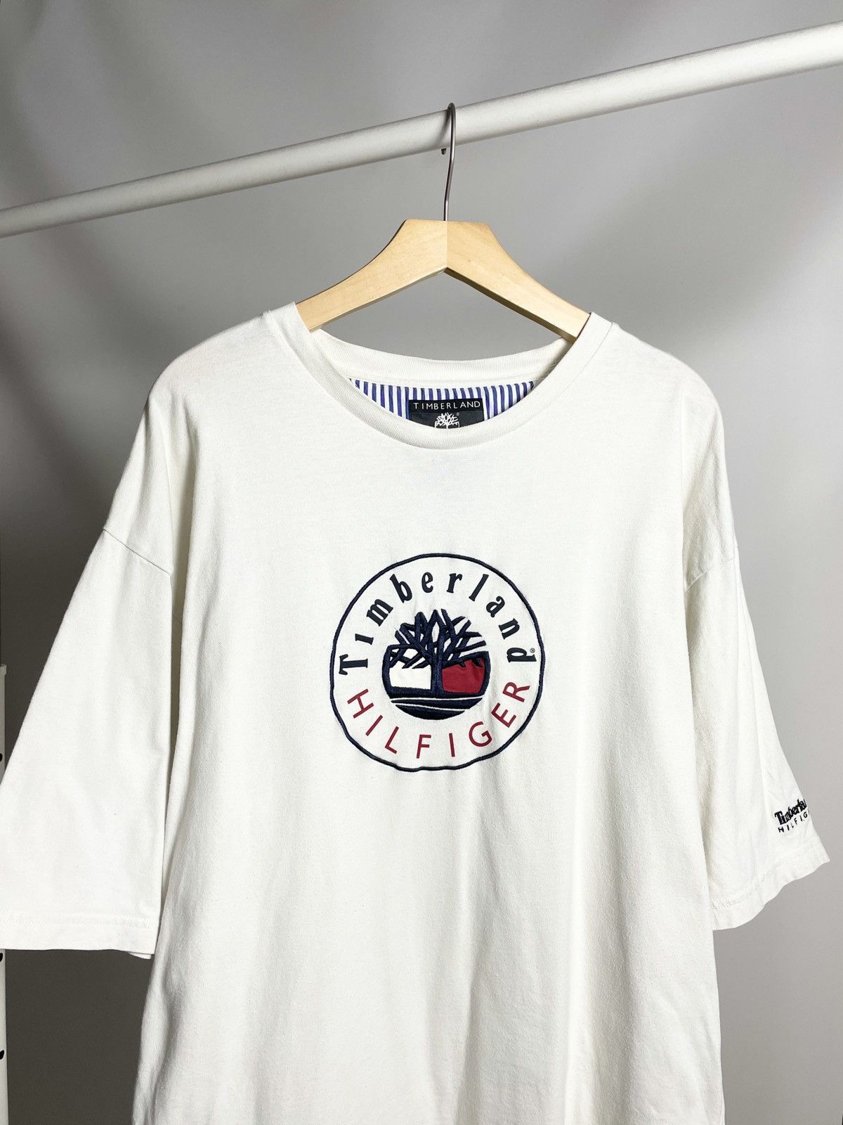 Timberland × Tommy Hilfiger 💥RARE💥 Tommy Hilfiger X Timberland Collaboration White Tee Size US L / EU 52-54 / 3 - 3 Thumbnail