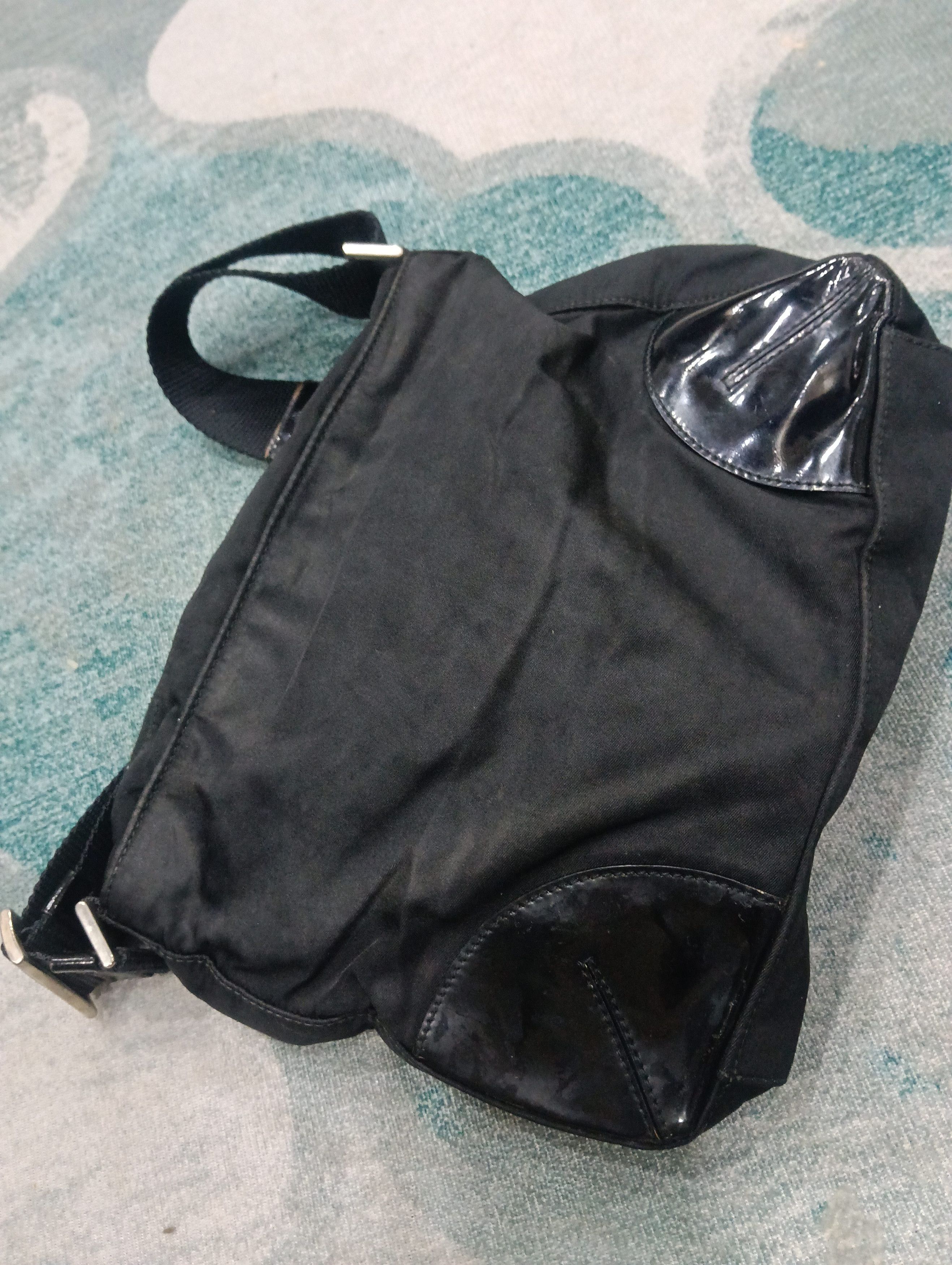 Prada × Vintage Prada Slingbag Size ONE SIZE - 13 Thumbnail