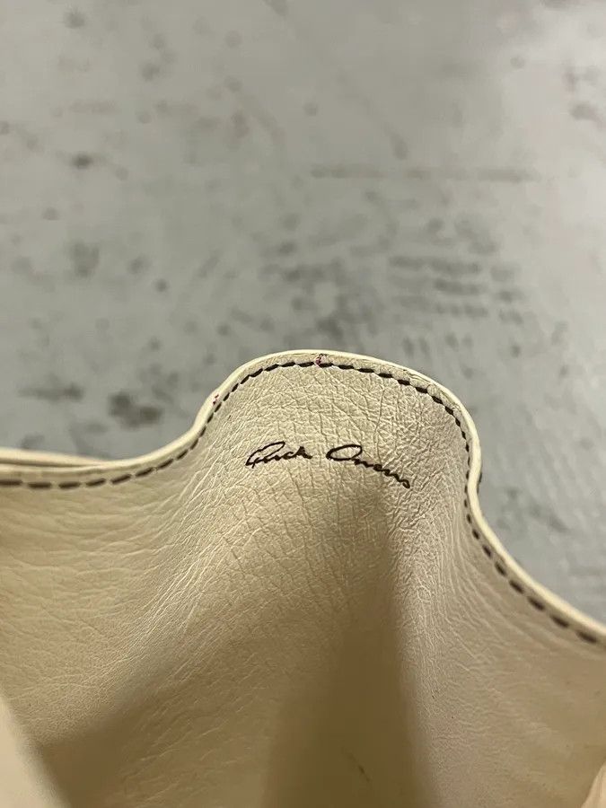 Rick Owens SS2020 Rick Owens Tecuatl Python Leather Creamy White Shoulder Bag Size ONE SIZE - 9 Thumbnail