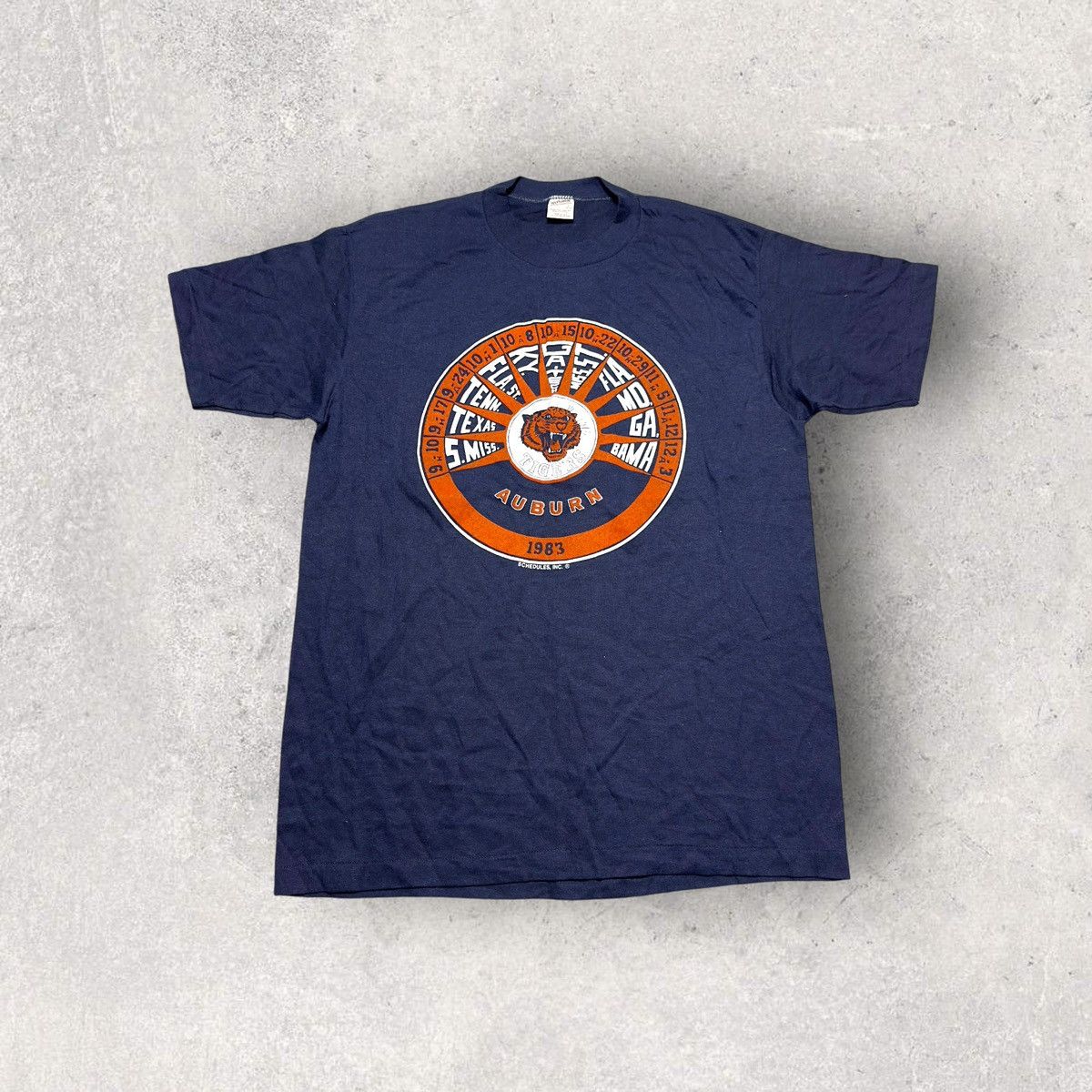 NCAA × Vintage Vintage Auburn Tigers football tee Size US L / EU 52-54 / 3 - 1 Thumbnail